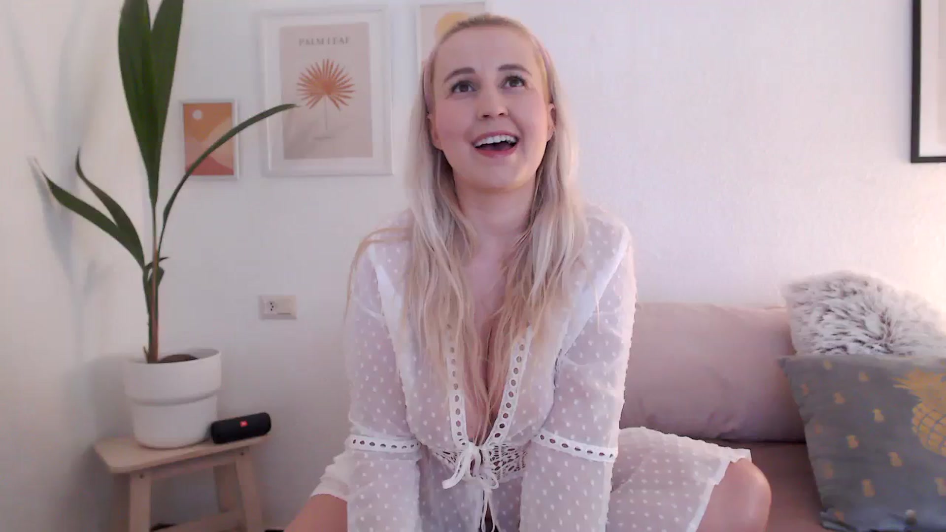 Gallery image thumbnail from NatalieMFC's myfreecams stream on, 07/22/2023, 10:31 image 19 of 20