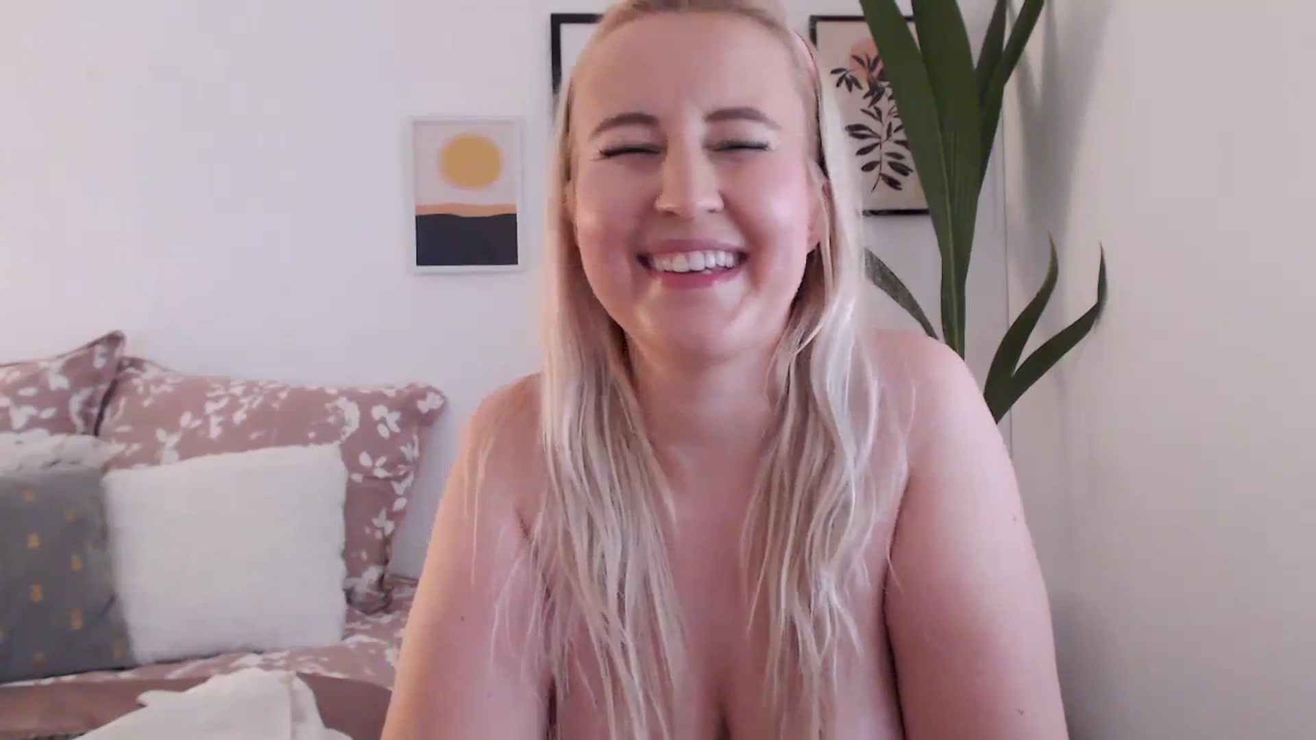 Gallery image thumbnail from NatalieMFC's myfreecams stream on, 09/24/2023, 13:37 image 20 of 20