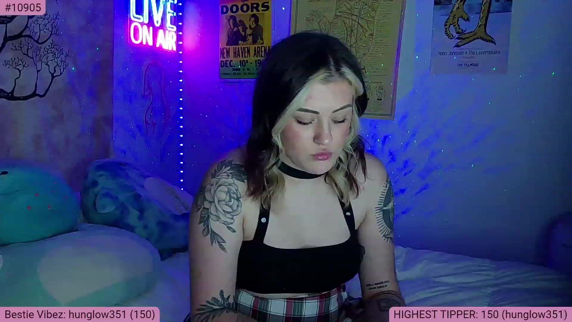 Gallery image thumbnail from NatalieNavedo's myfreecams stream on, 01/27/2023, 06:31 image 19 of 20
