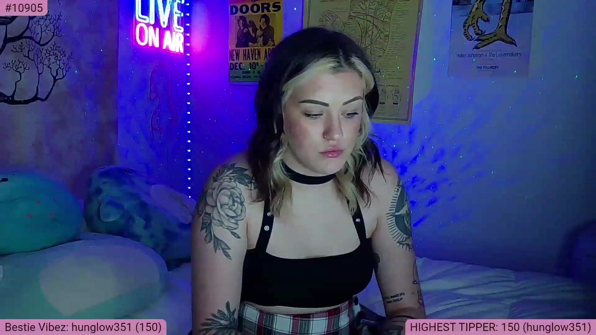 Gallery image thumbnail from NatalieNavedo's myfreecams stream on, 01/27/2023, 06:31 image 12 of 20