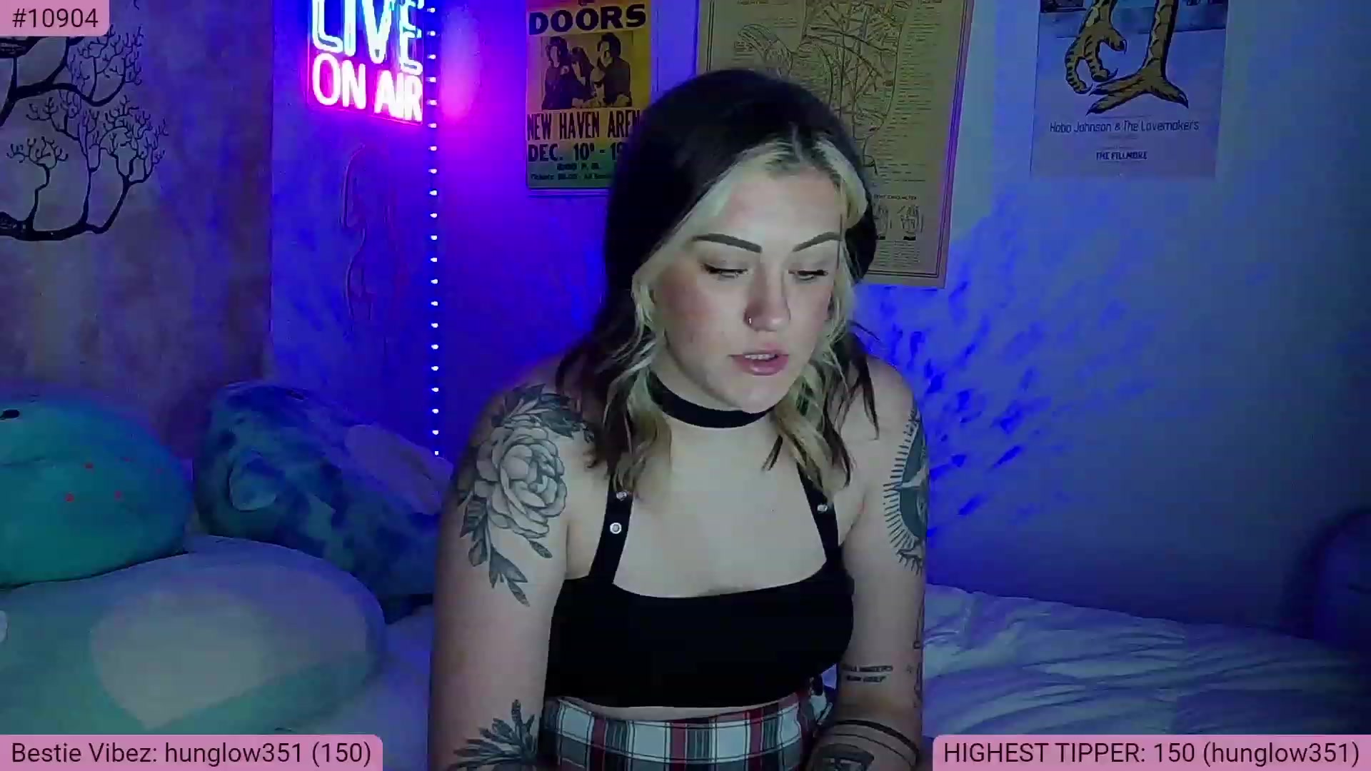 Gallery image thumbnail from NatalieNavedo's myfreecams stream on, 01/27/2023, 06:31 image 17 of 20