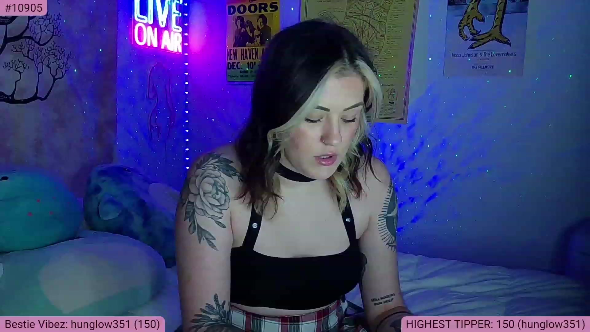 Gallery image thumbnail from NatalieNavedo's myfreecams stream on, 01/27/2023, 06:31 image 1 of 20