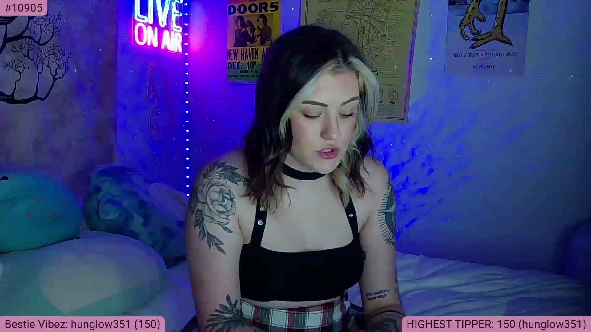 Gallery image thumbnail from NatalieNavedo's myfreecams stream on, 01/27/2023, 06:31 image 5 of 20