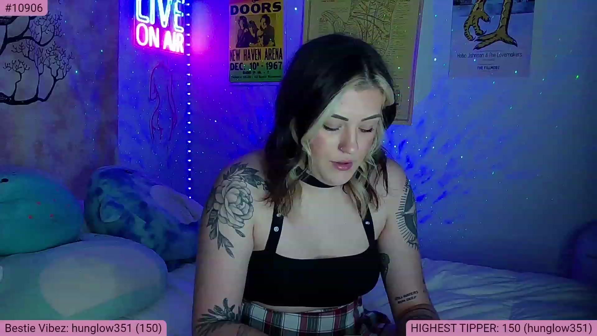 Gallery image thumbnail from NatalieNavedo's myfreecams stream on, 01/27/2023, 06:31 image 20 of 20