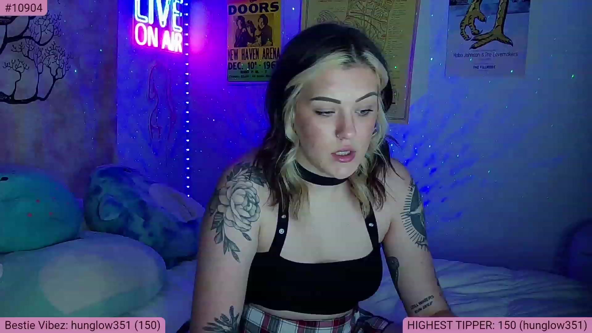 Gallery image thumbnail from NatalieNavedo's myfreecams stream on, 01/27/2023, 06:31 image 8 of 20