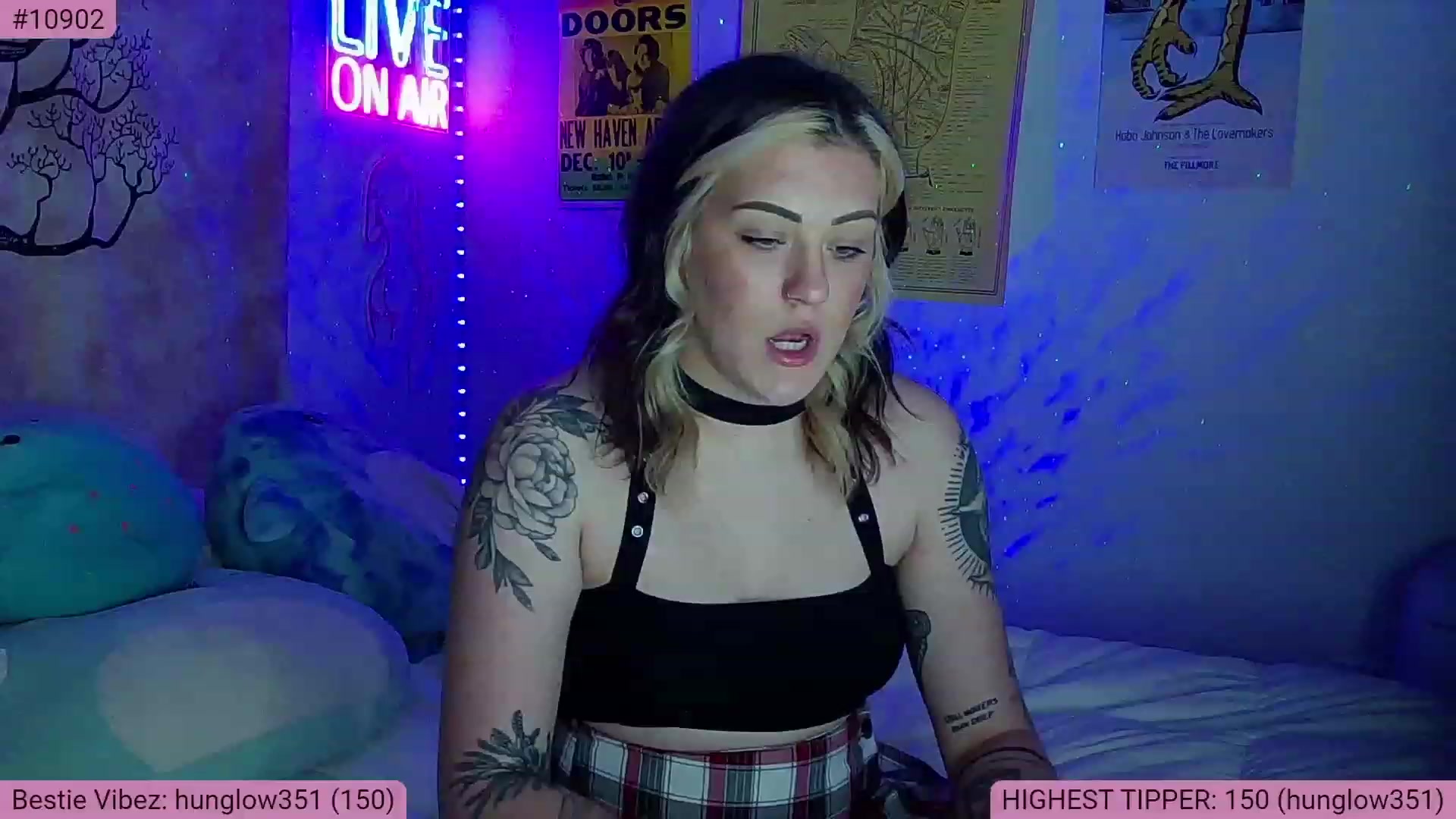 Gallery image thumbnail from NatalieNavedo's myfreecams stream on, 01/27/2023, 06:31 image 9 of 20