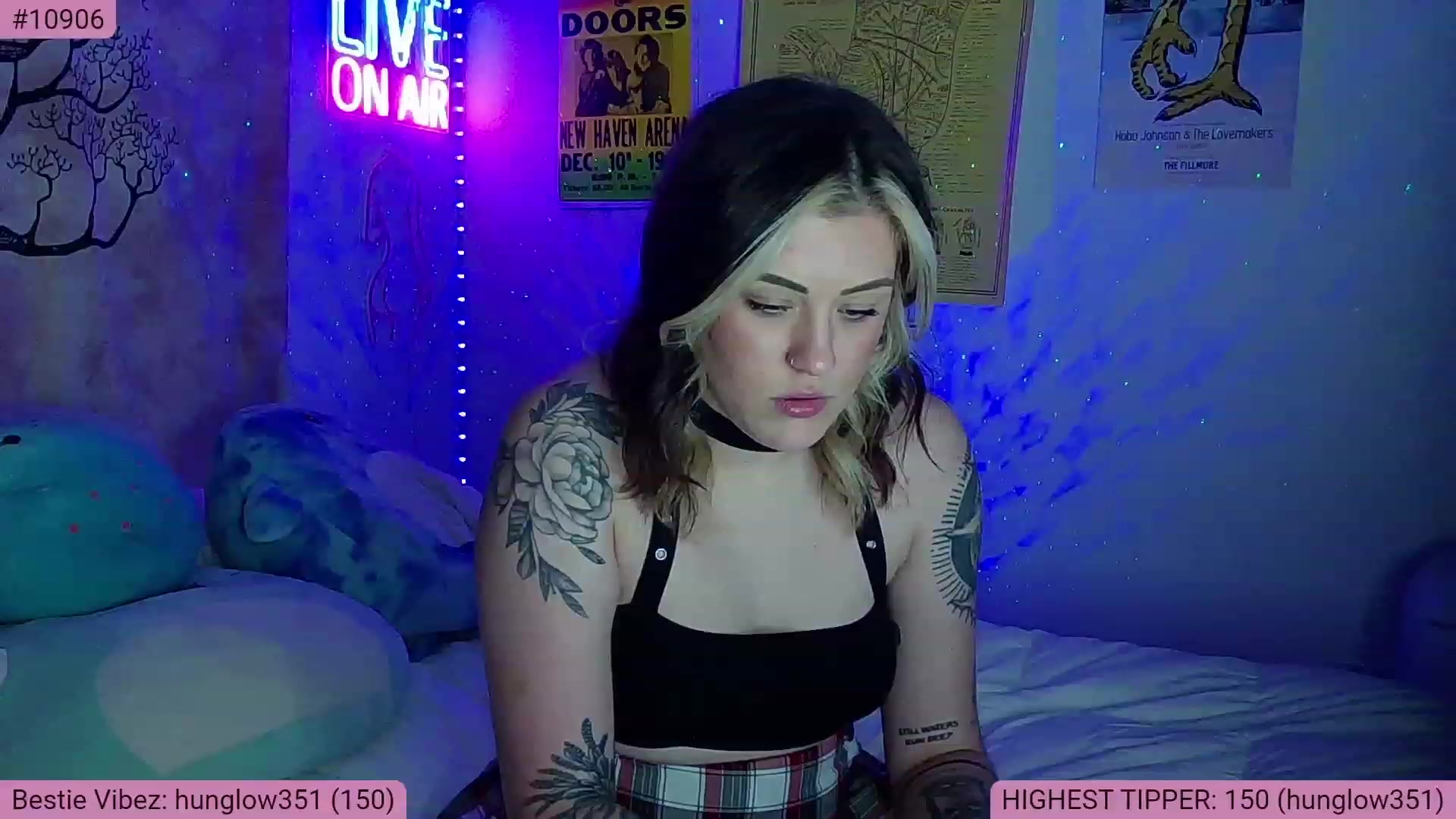 Gallery image thumbnail from NatalieNavedo's myfreecams stream on, 01/27/2023, 06:31 image 2 of 20