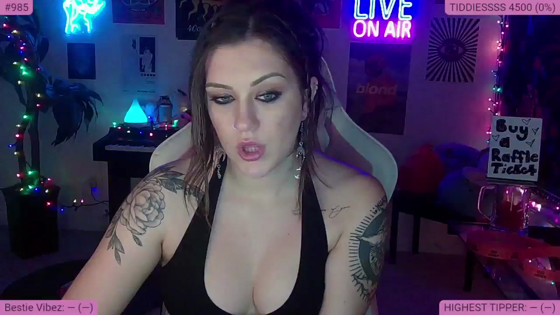 Gallery image thumbnail from NatalieNavedo's myfreecams stream on, 01/18/2024, 11:59 image 4 of 20