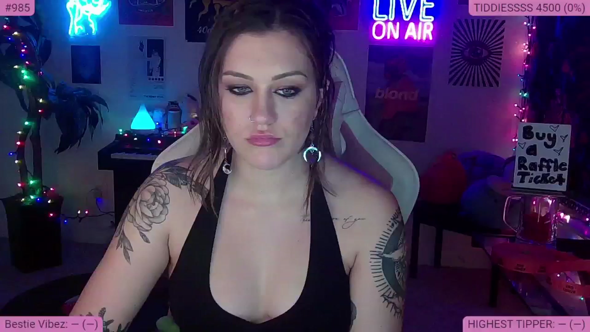 Gallery image thumbnail from NatalieNavedo's myfreecams stream on, 01/18/2024, 11:59 image 8 of 20