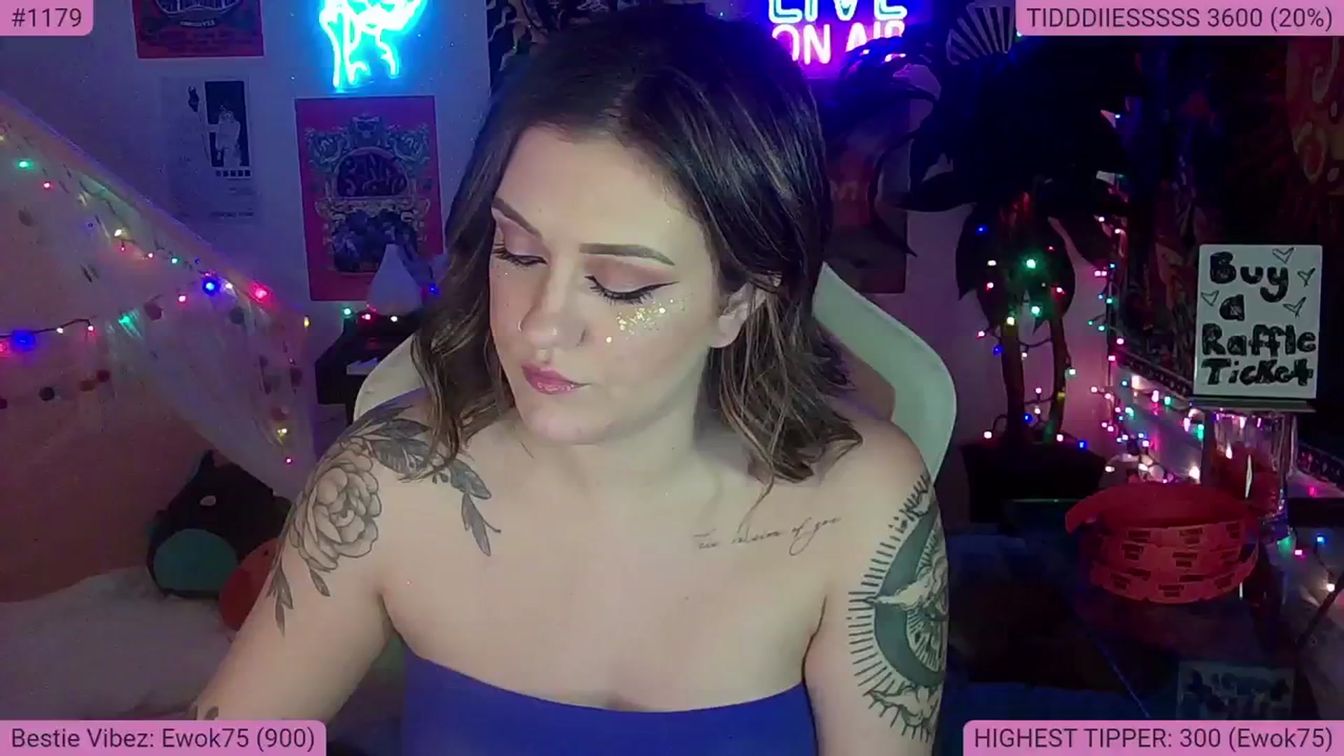 Gallery image thumbnail from NatalieNavedo's myfreecams stream on, 01/25/2024, 10:45 image 19 of 20