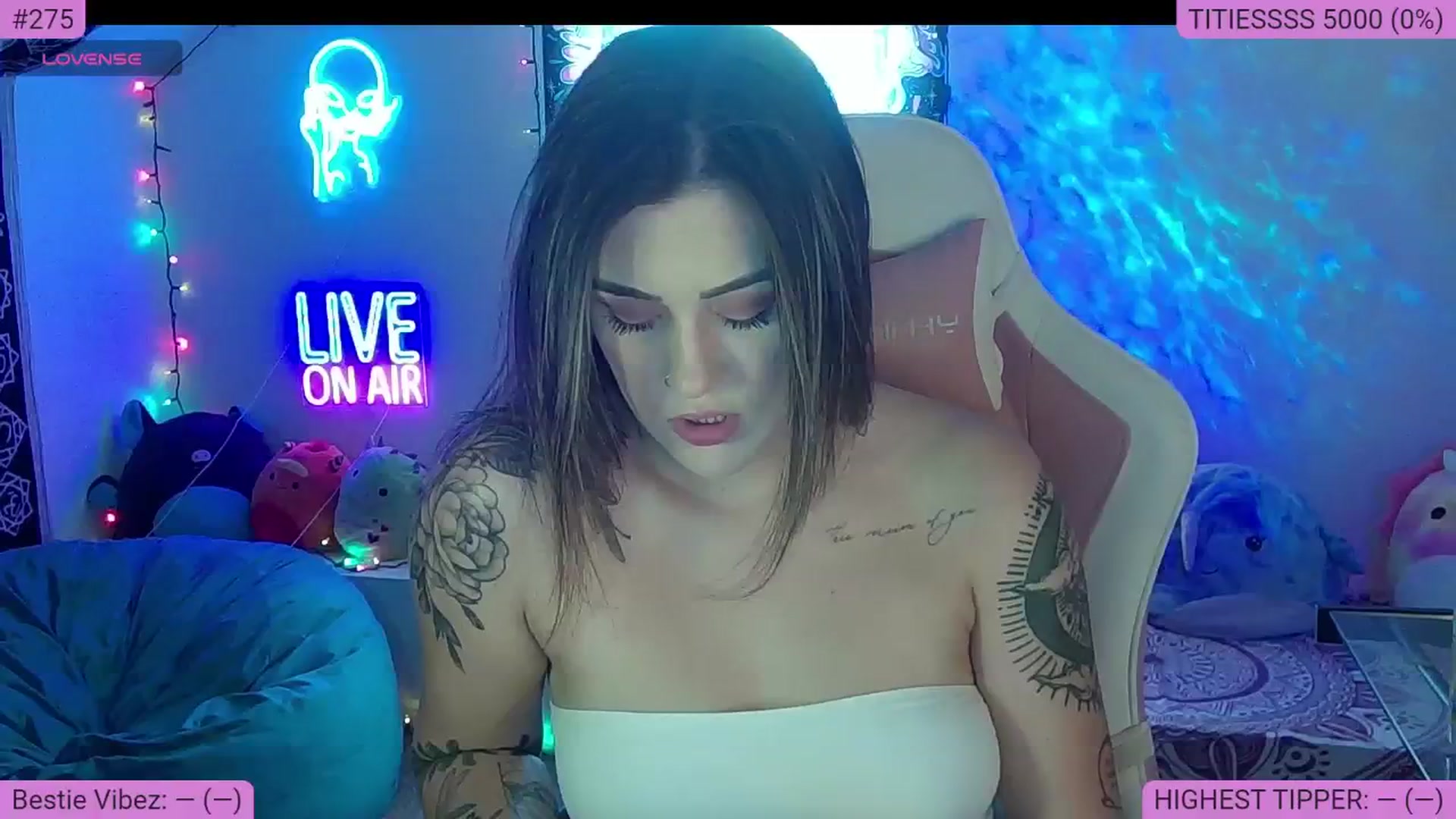 Gallery image thumbnail from NatalieNavedo's myfreecams stream on, 07/30/2024, 24:21 image 10 of 20