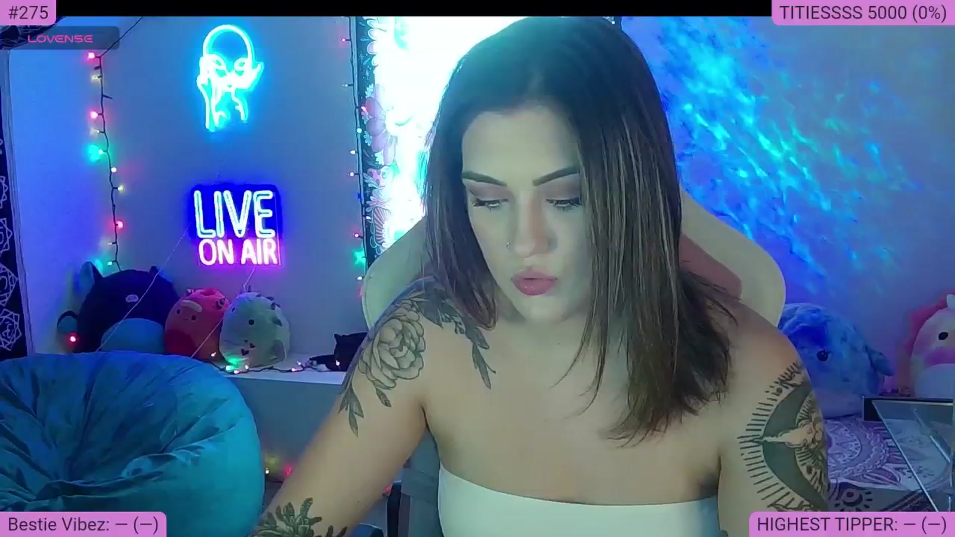 Gallery image thumbnail from NatalieNavedo's myfreecams stream on, 07/30/2024, 24:21 image 12 of 20