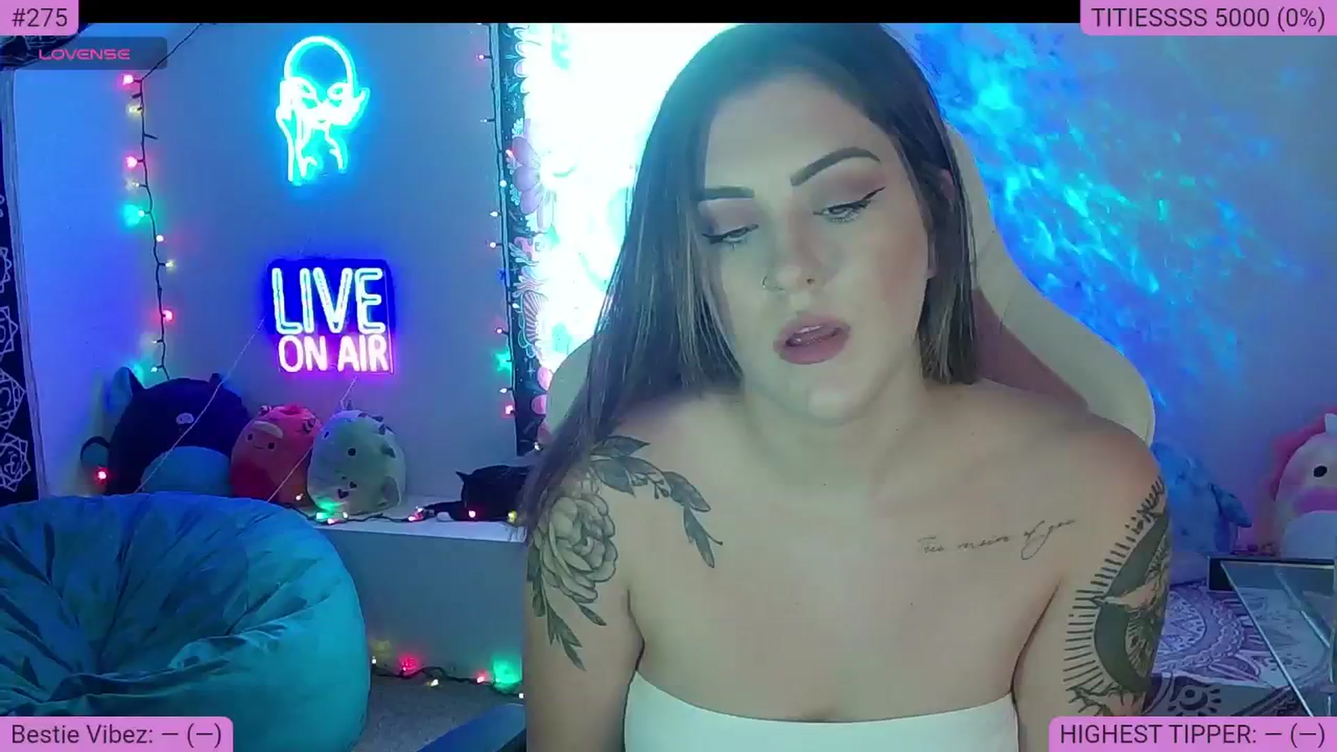 Gallery image thumbnail from NatalieNavedo's myfreecams stream on, 07/30/2024, 24:21 image 15 of 20
