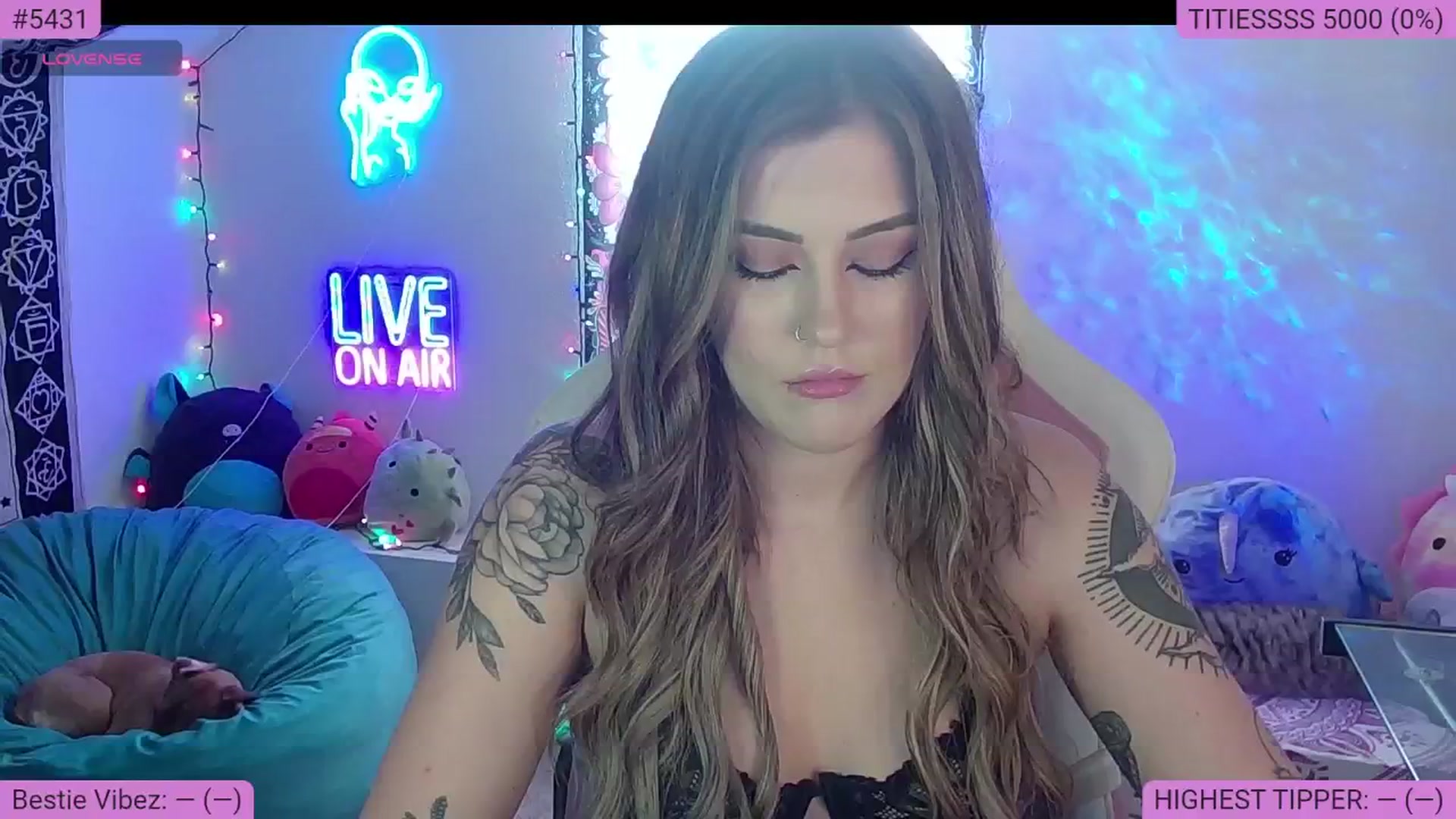 Gallery image thumbnail from NatalieNavedo's myfreecams stream on, 08/09/2024, 02:30 image 2 of 20
