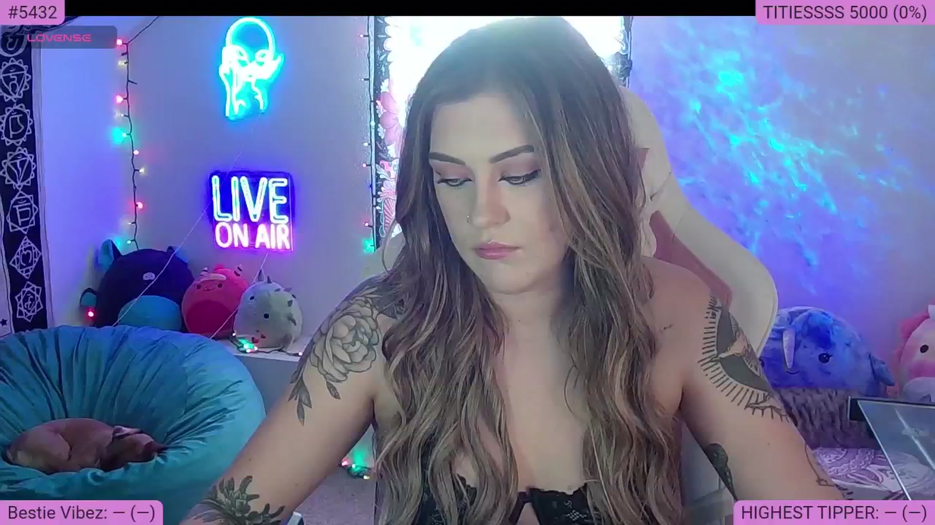 Gallery image thumbnail from NatalieNavedo's myfreecams stream on, 08/09/2024, 02:30 image 14 of 20