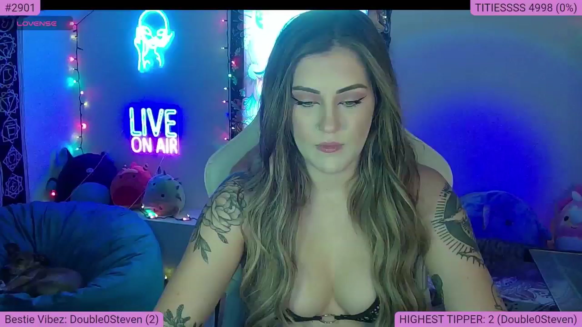 Gallery image thumbnail from NatalieNavedo's myfreecams stream on, 08/11/2024, 22:50 image 11 of 20