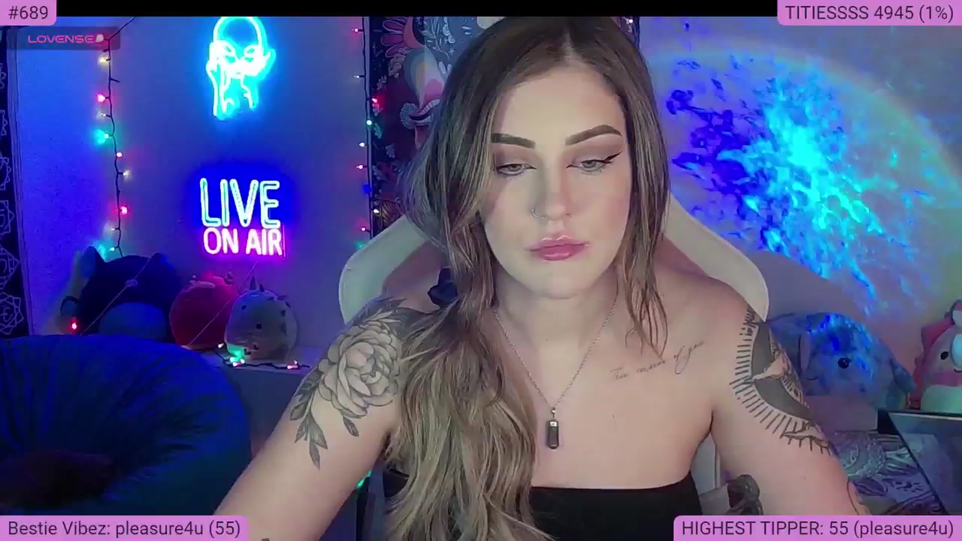 Gallery image thumbnail from NatalieNavedo's myfreecams stream on, 08/25/2024, 03:02 image 19 of 20