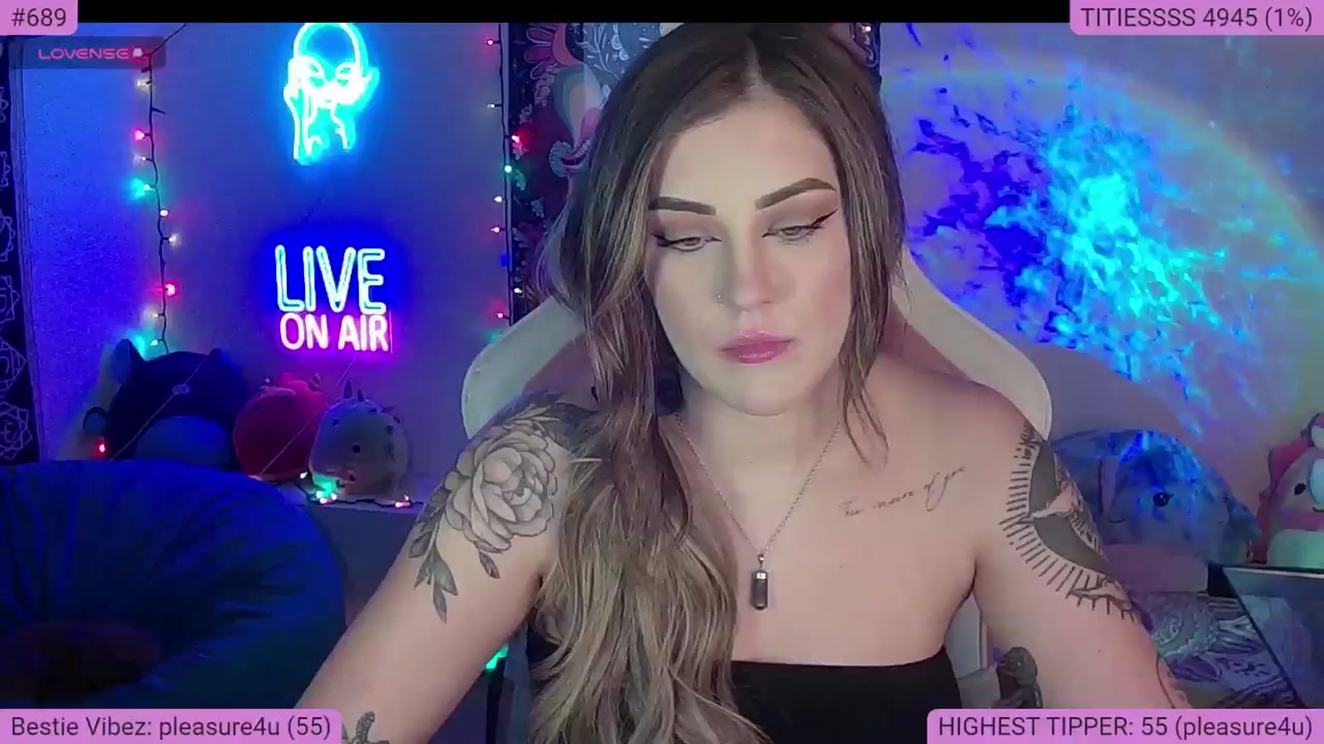 Gallery image thumbnail from NatalieNavedo's myfreecams stream on, 08/25/2024, 03:02 image 17 of 20
