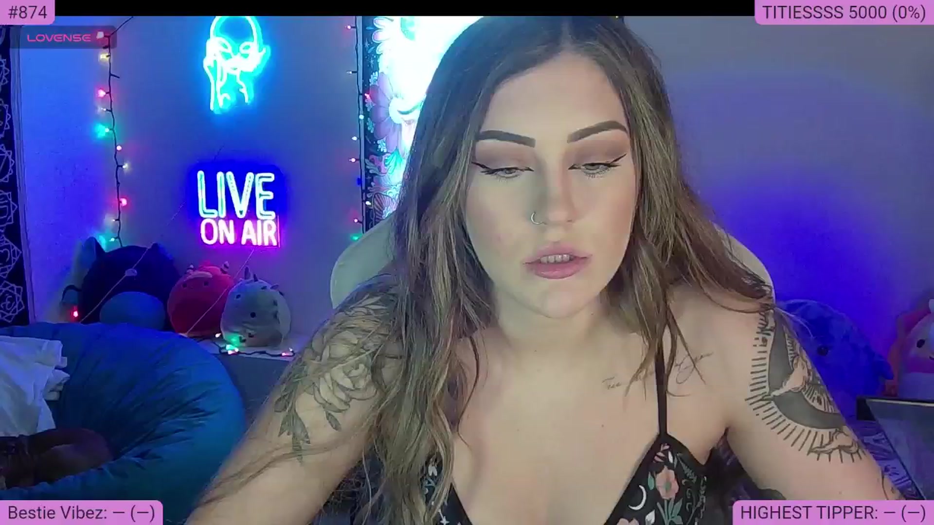 Gallery image thumbnail from NatalieNavedo's myfreecams stream on, 08/29/2024, 22:01 image 4 of 20