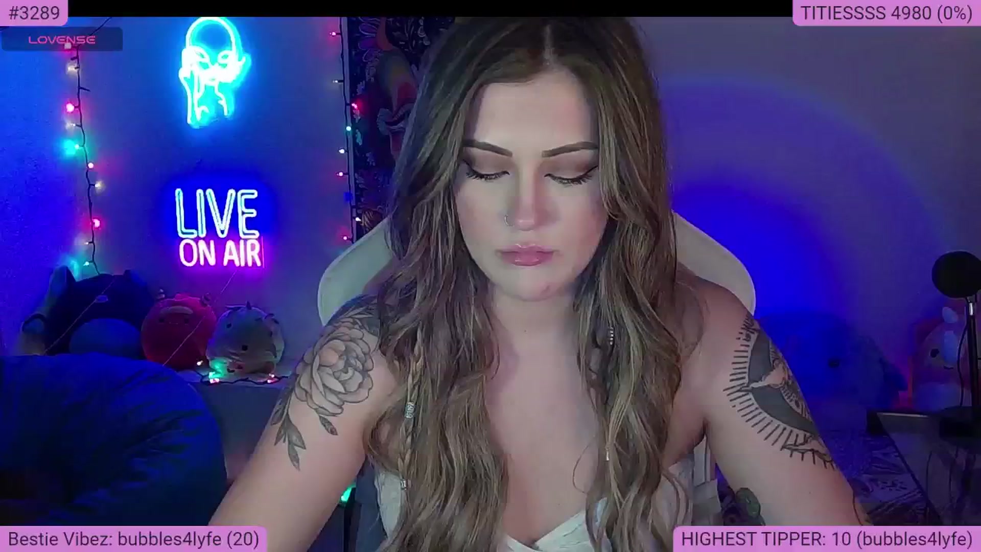 Gallery image thumbnail from NatalieNavedo's myfreecams stream on, 09/04/2024, 04:01 image 12 of 20