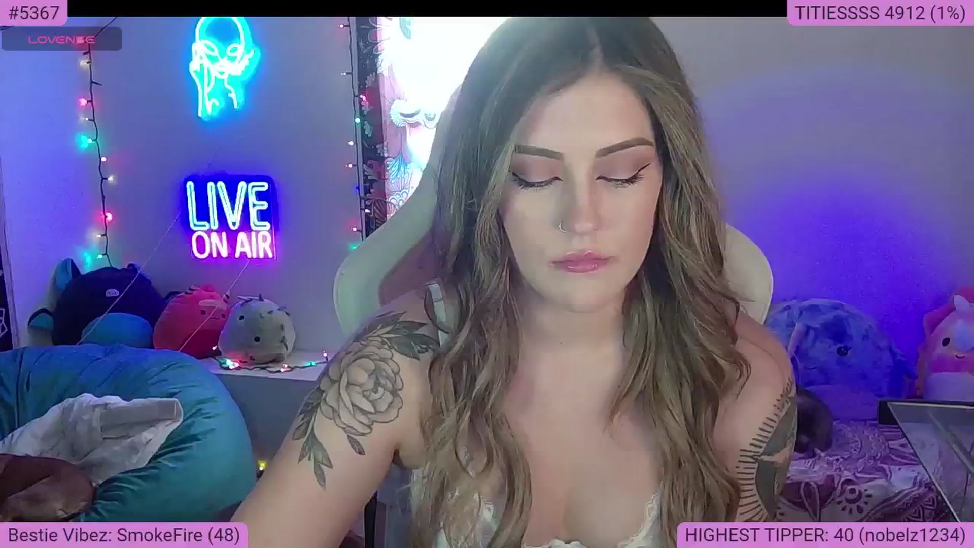 Gallery image thumbnail from NatalieNavedo's myfreecams stream on, 09/08/2024, 02:15 image 8 of 20