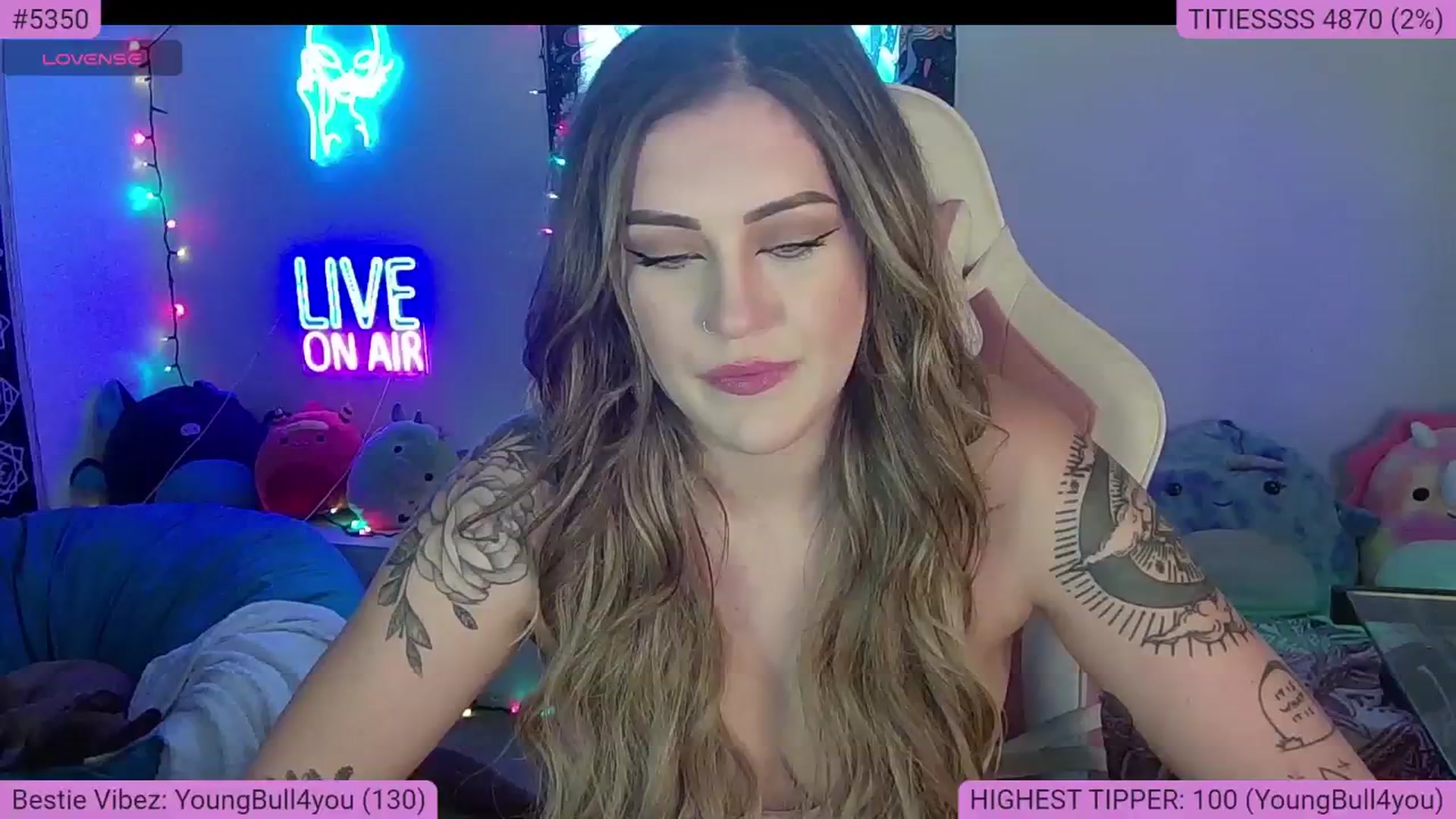 Gallery image thumbnail from NatalieNavedo's myfreecams stream on, 09/20/2024, 22:07 image 15 of 20