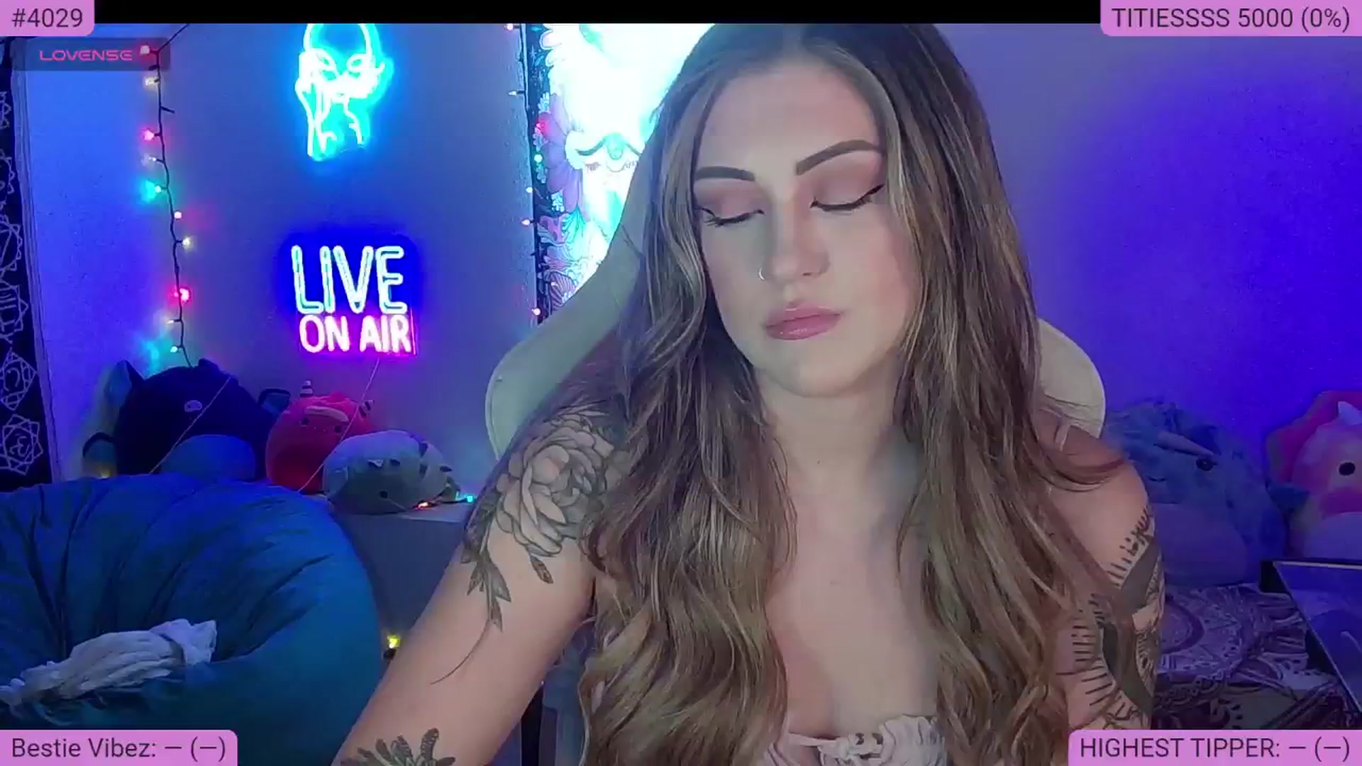 Gallery image thumbnail from NatalieNavedo's myfreecams stream on, 09/23/2024, 19:58 image 20 of 20