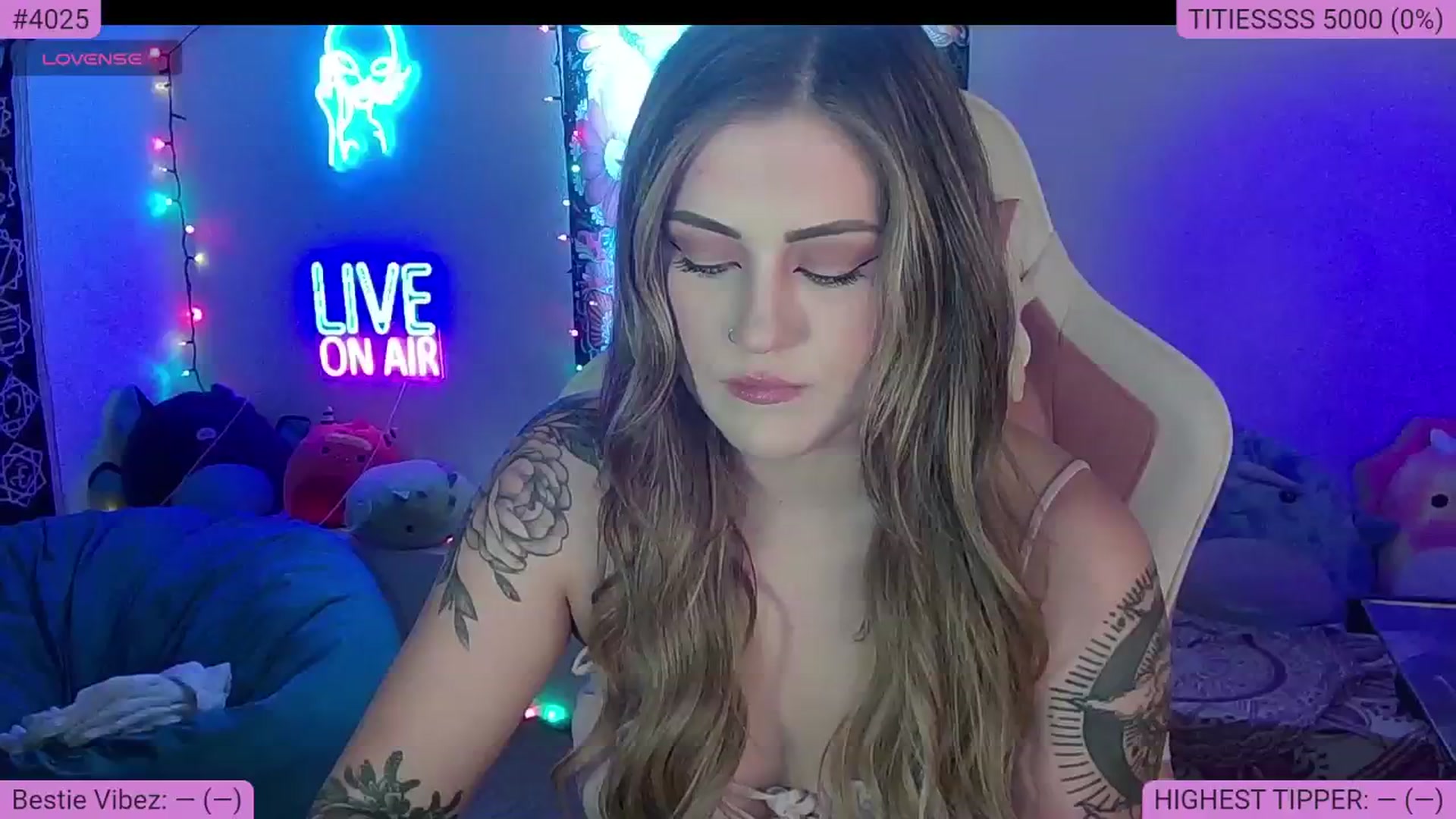 Gallery image thumbnail from NatalieNavedo's myfreecams stream on, 09/23/2024, 19:58 image 4 of 20