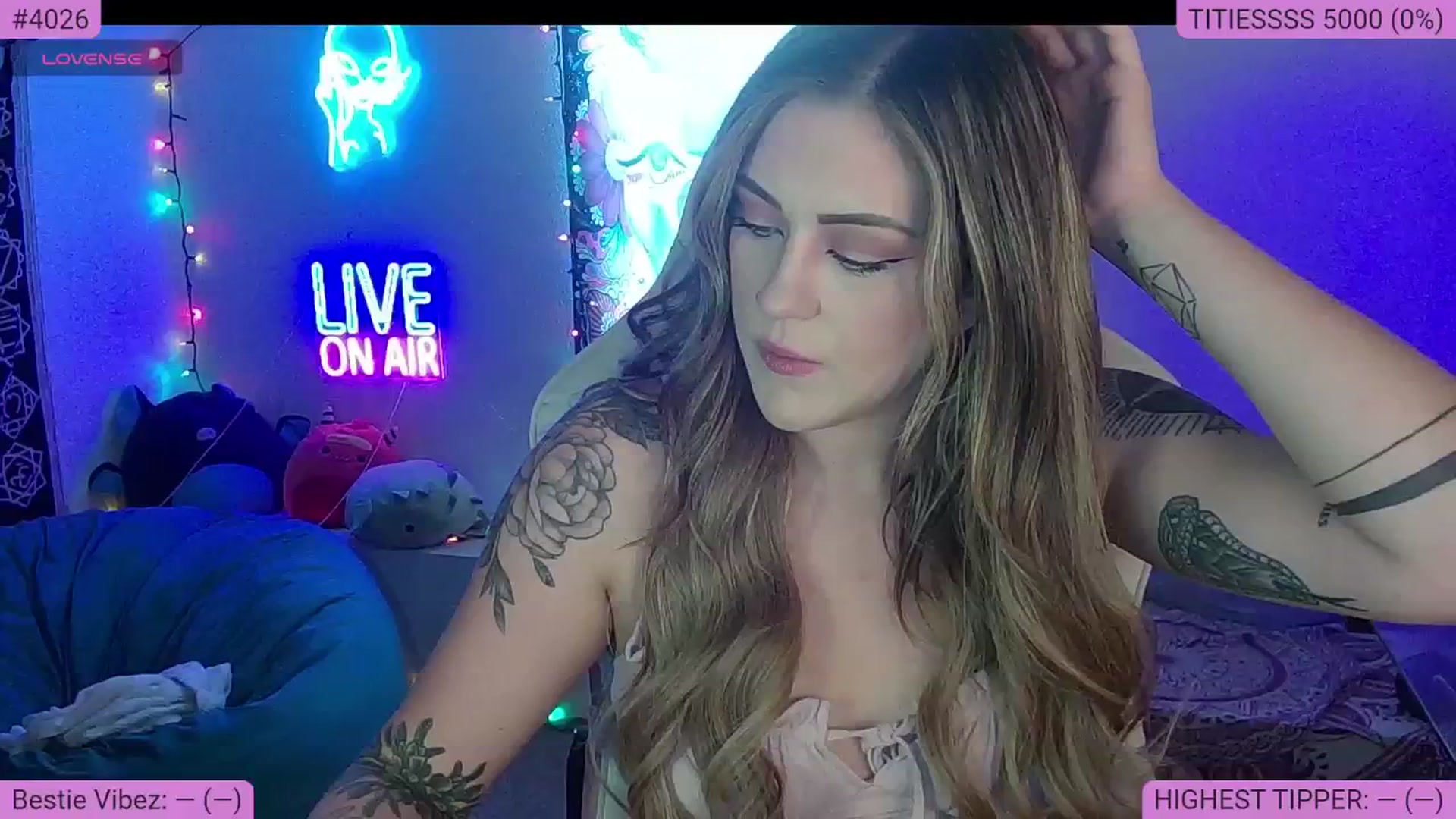 Gallery image thumbnail from NatalieNavedo's myfreecams stream on, 09/23/2024, 19:58 image 12 of 20