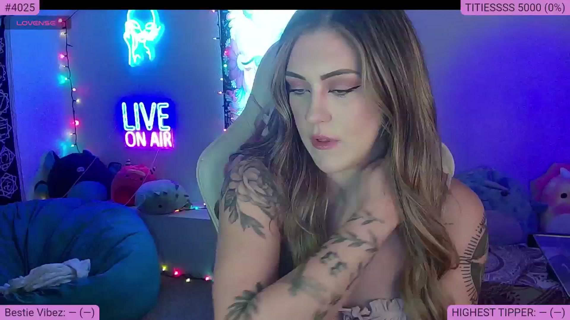 Gallery image thumbnail from NatalieNavedo's myfreecams stream on, 09/23/2024, 19:58 image 14 of 20