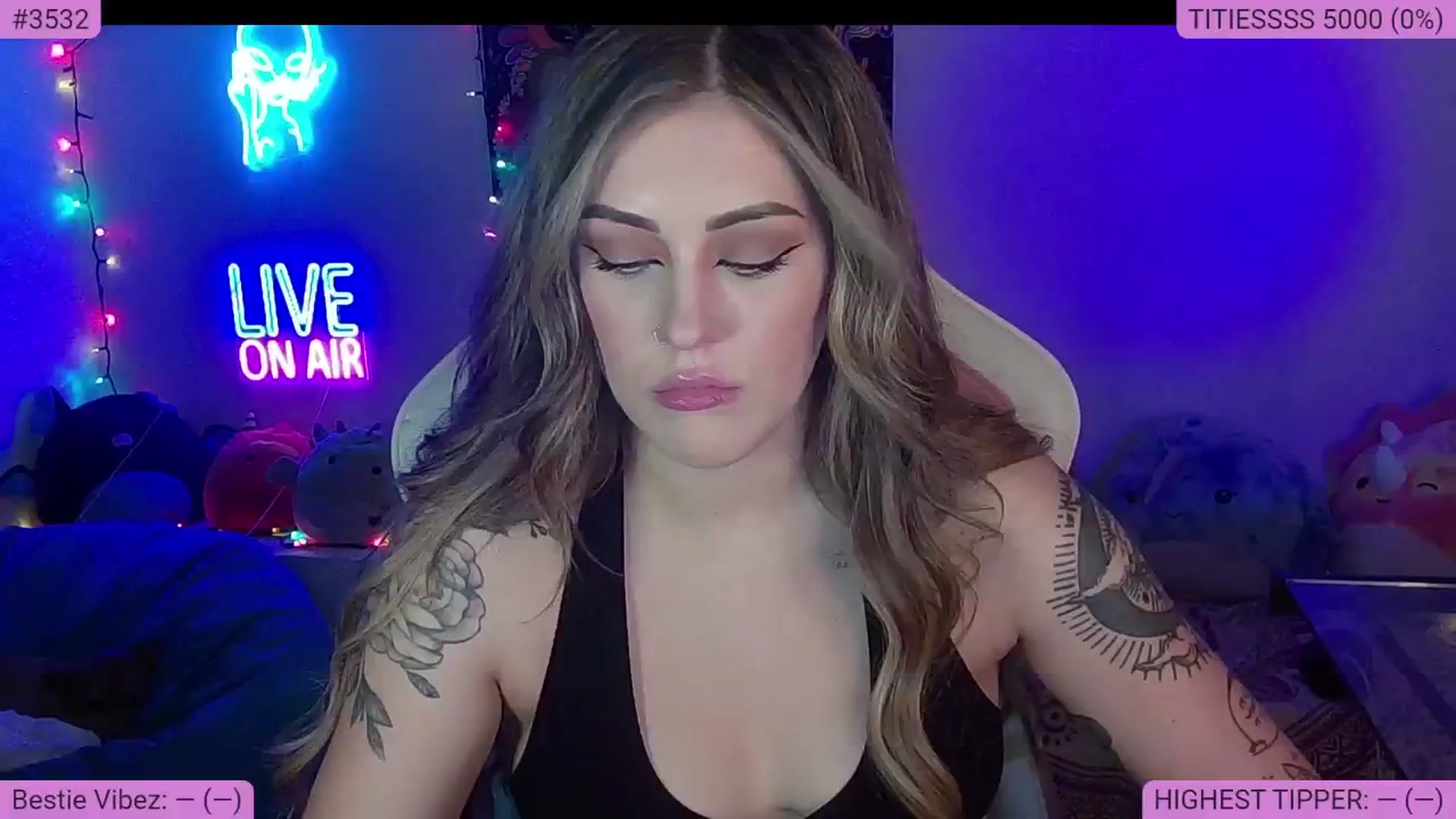 Gallery image thumbnail from NatalieNavedo's myfreecams stream on, 09/30/2024, 03:03 image 15 of 20