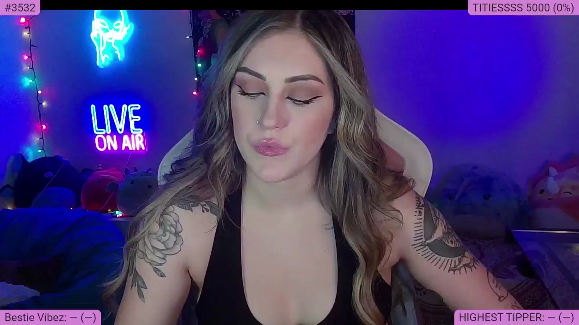 Gallery image thumbnail from NatalieNavedo's myfreecams stream on, 09/30/2024, 03:03 image 14 of 20