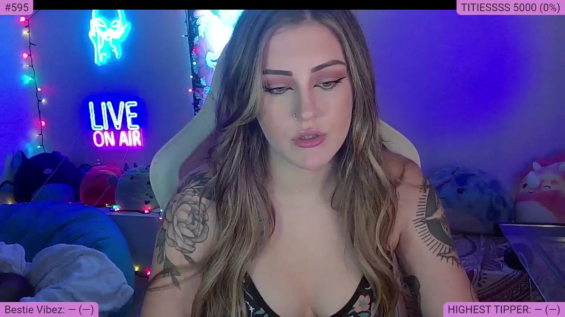 Gallery image thumbnail from NatalieNavedo's myfreecams stream on, 10/01/2024, 17:32 image 7 of 20