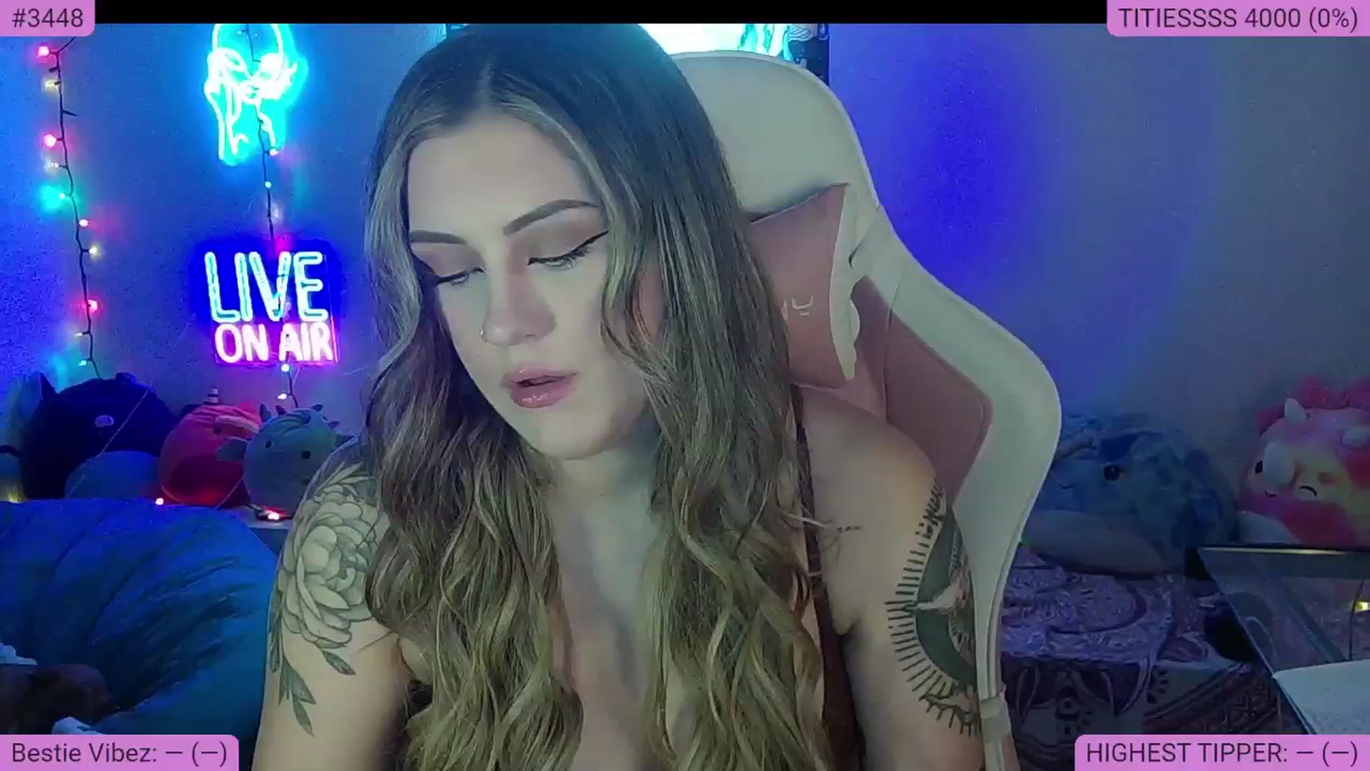 Gallery image thumbnail from NatalieNavedo's myfreecams stream on, 10/04/2024, 17:48 image 8 of 20