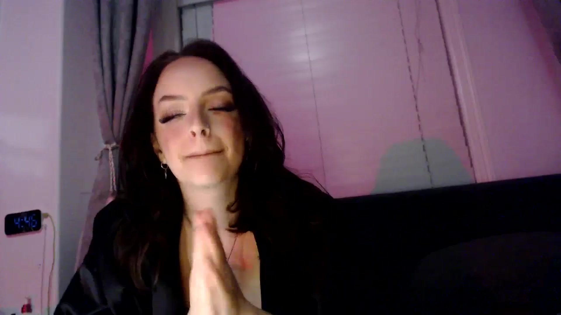 Gallery image thumbnail from NatalieSenpai's myfreecams stream on, 11/03/2023, 10:53 image 2 of 20