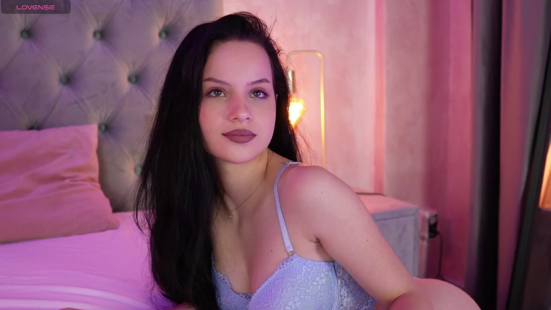 Gallery image thumbnail from NatalieShaw's myfreecams stream on, 09/08/2025, 04:53 image 10 of 20