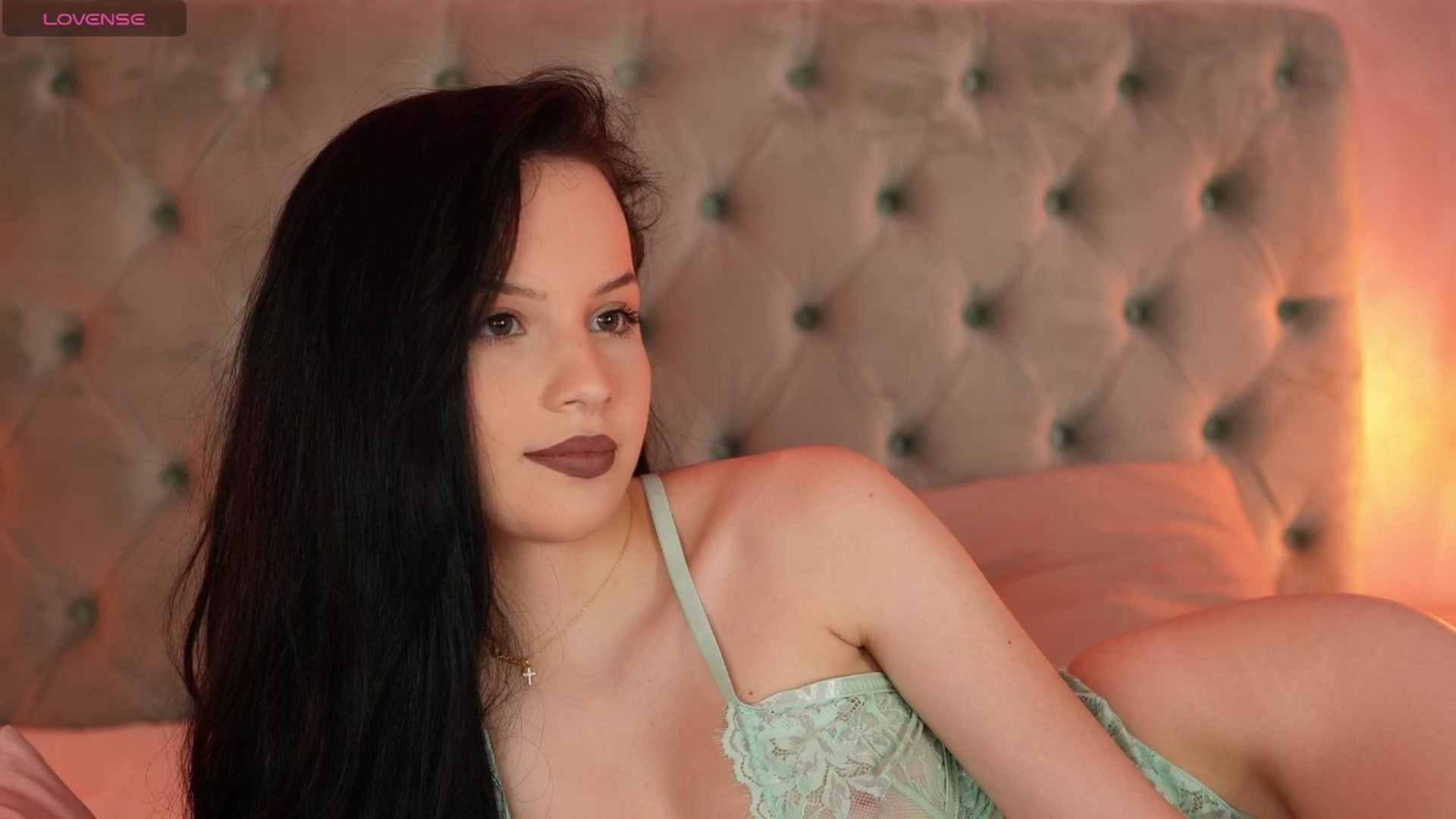 Gallery image thumbnail from NatalieShaw's myfreecams stream on, 09/26/2025, 06:54 image 18 of 20