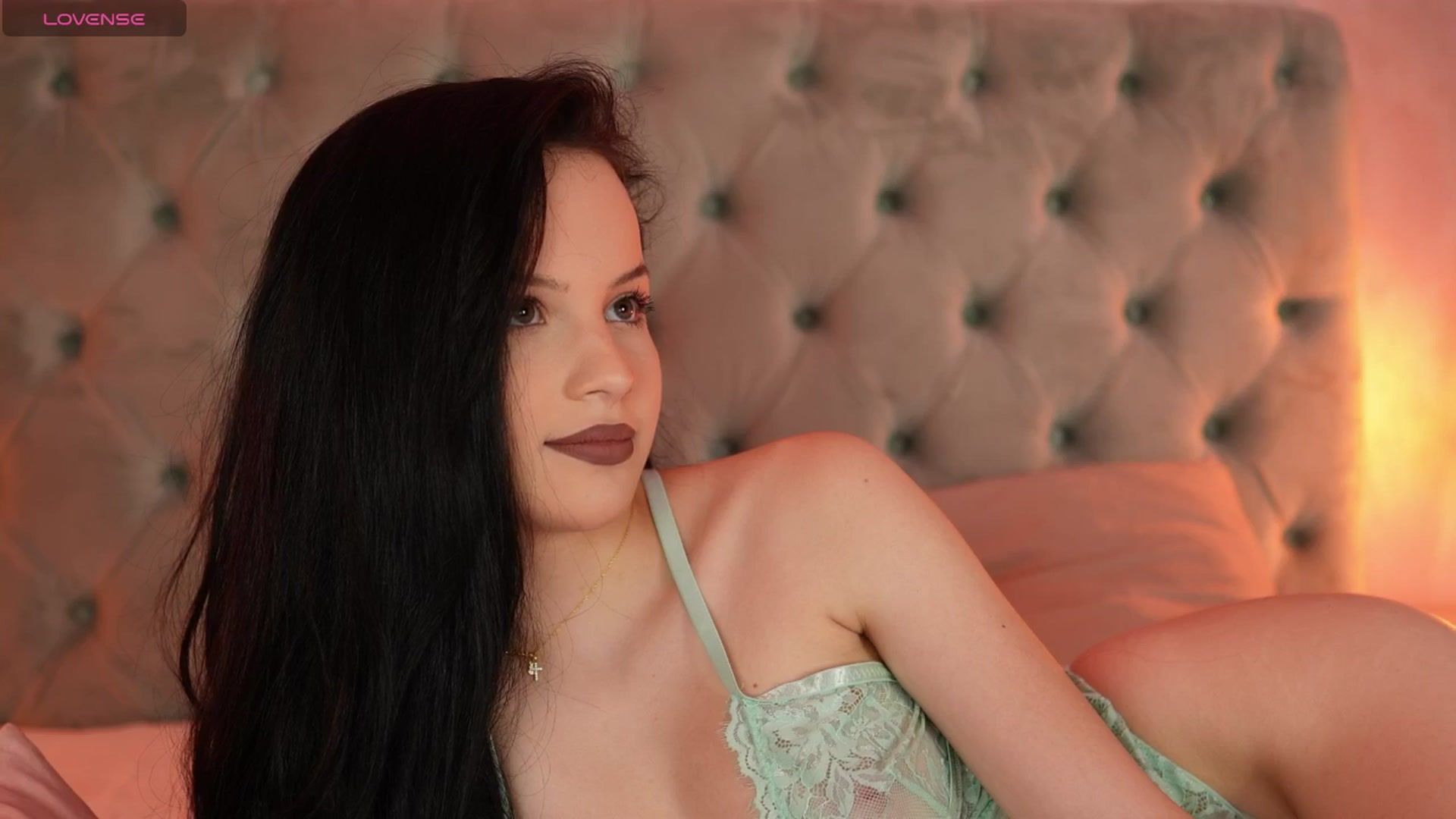 Gallery image thumbnail from NatalieShaw's myfreecams stream on, 09/26/2025, 06:54 image 13 of 20
