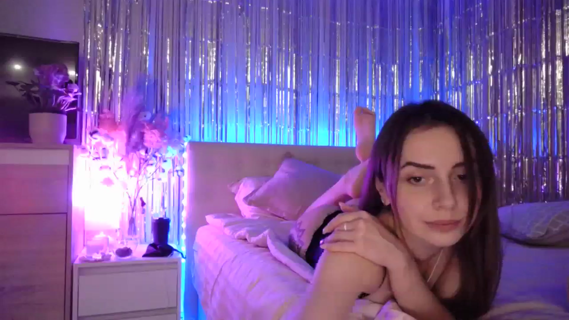 Gallery image thumbnail from Natalie_Jin's myfreecams stream on, 12/26/2023, 20:37 image 4 of 20