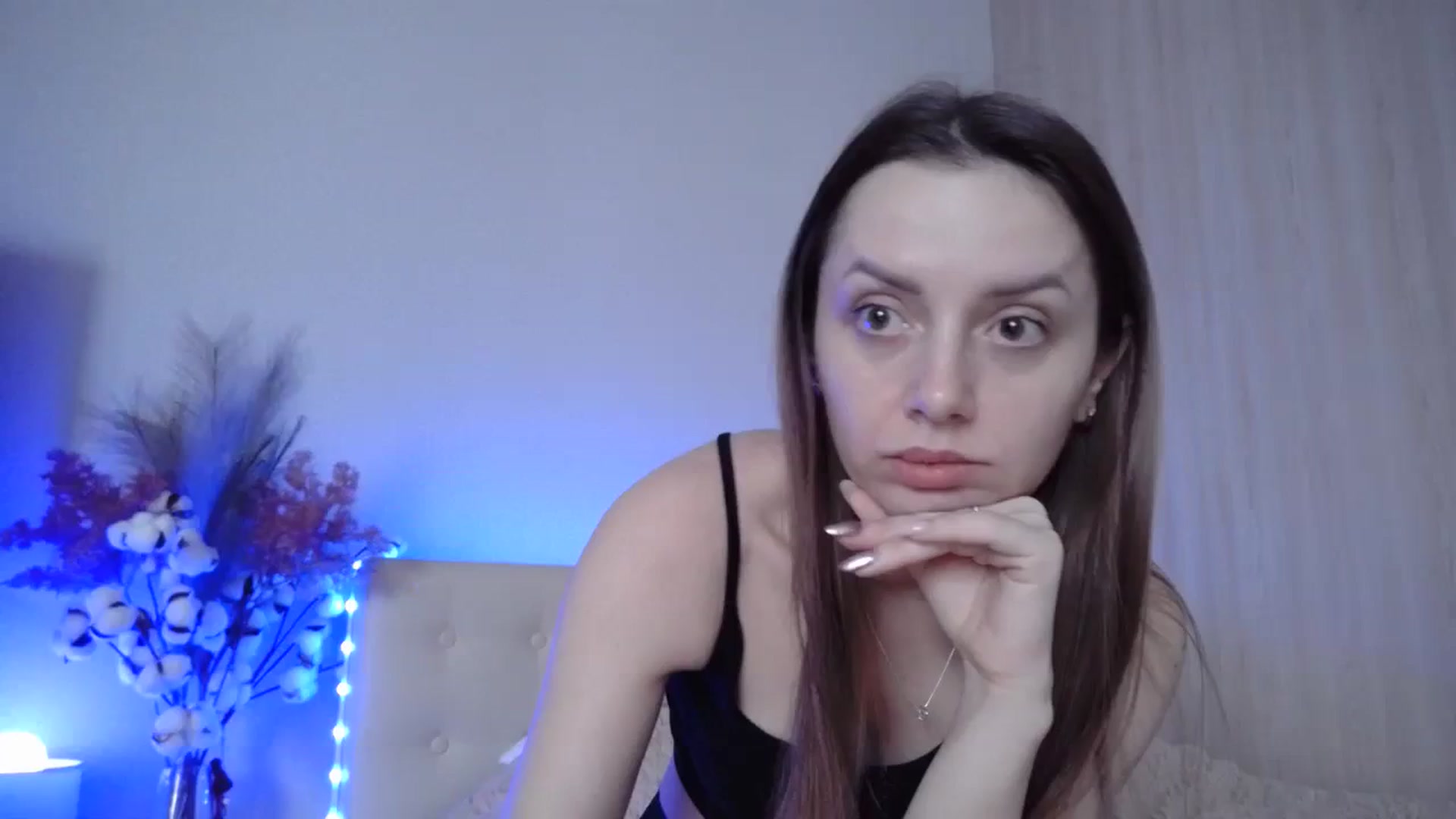 Gallery image thumbnail from Natalie_Jin's myfreecams stream on, 01/09/2024, 11:11 image 9 of 20