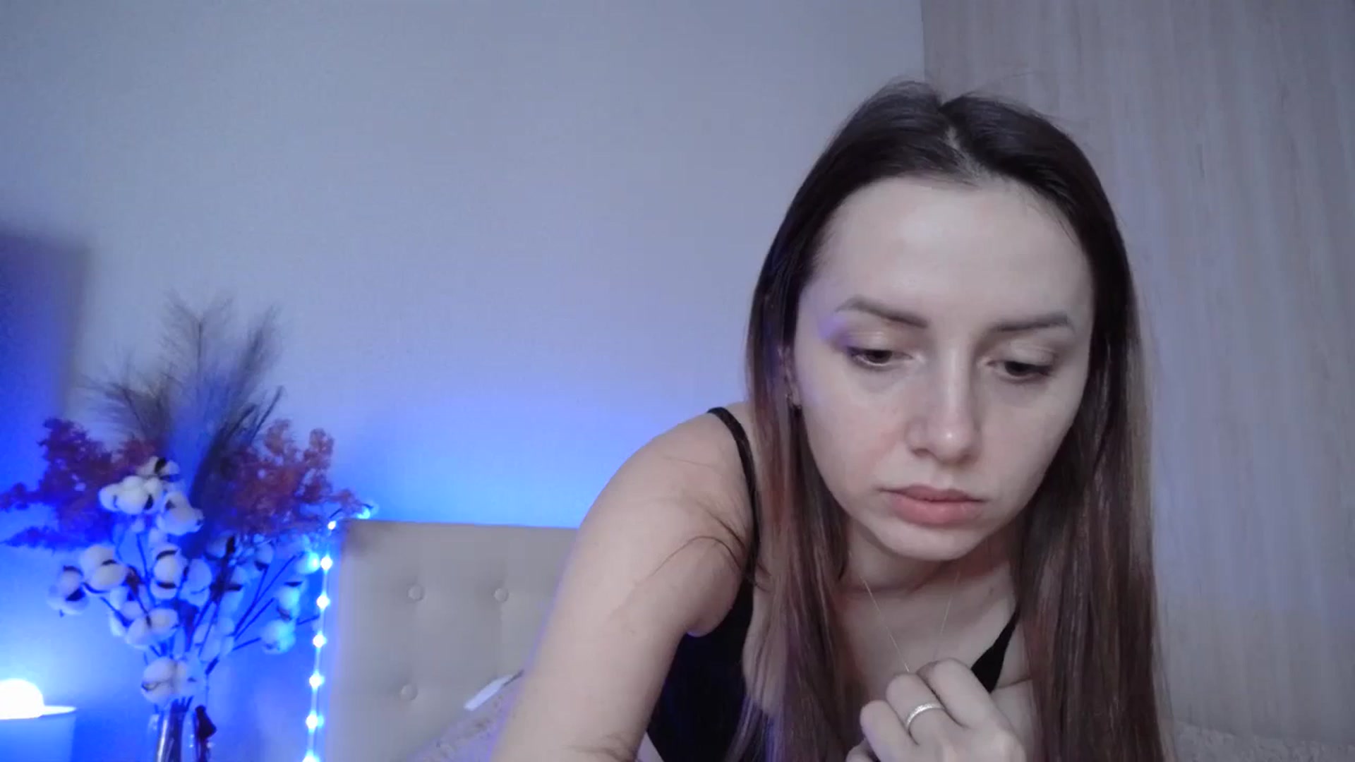 Gallery image thumbnail from Natalie_Jin's myfreecams stream on, 01/09/2024, 11:11 image 7 of 20