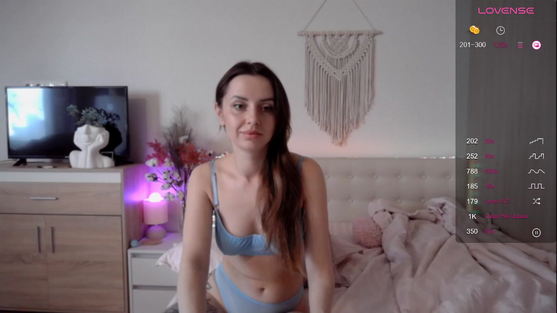 Gallery image thumbnail from Natalie_Jin's myfreecams stream on, 02/04/2024, 09:38 image 6 of 20