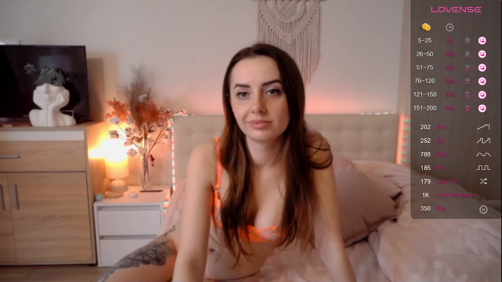 Gallery image thumbnail from Natalie_Jin's myfreecams stream on, 02/05/2024, 08:46 image 17 of 20