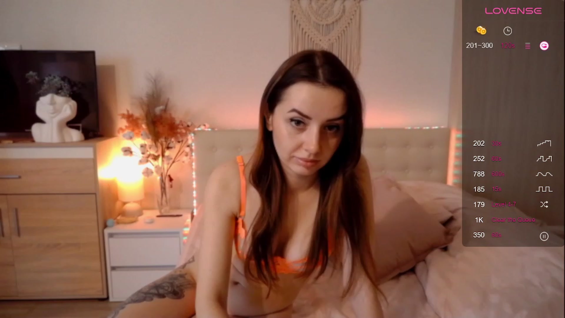 Gallery image thumbnail from Natalie_Jin's myfreecams stream on, 02/05/2024, 08:46 image 11 of 20