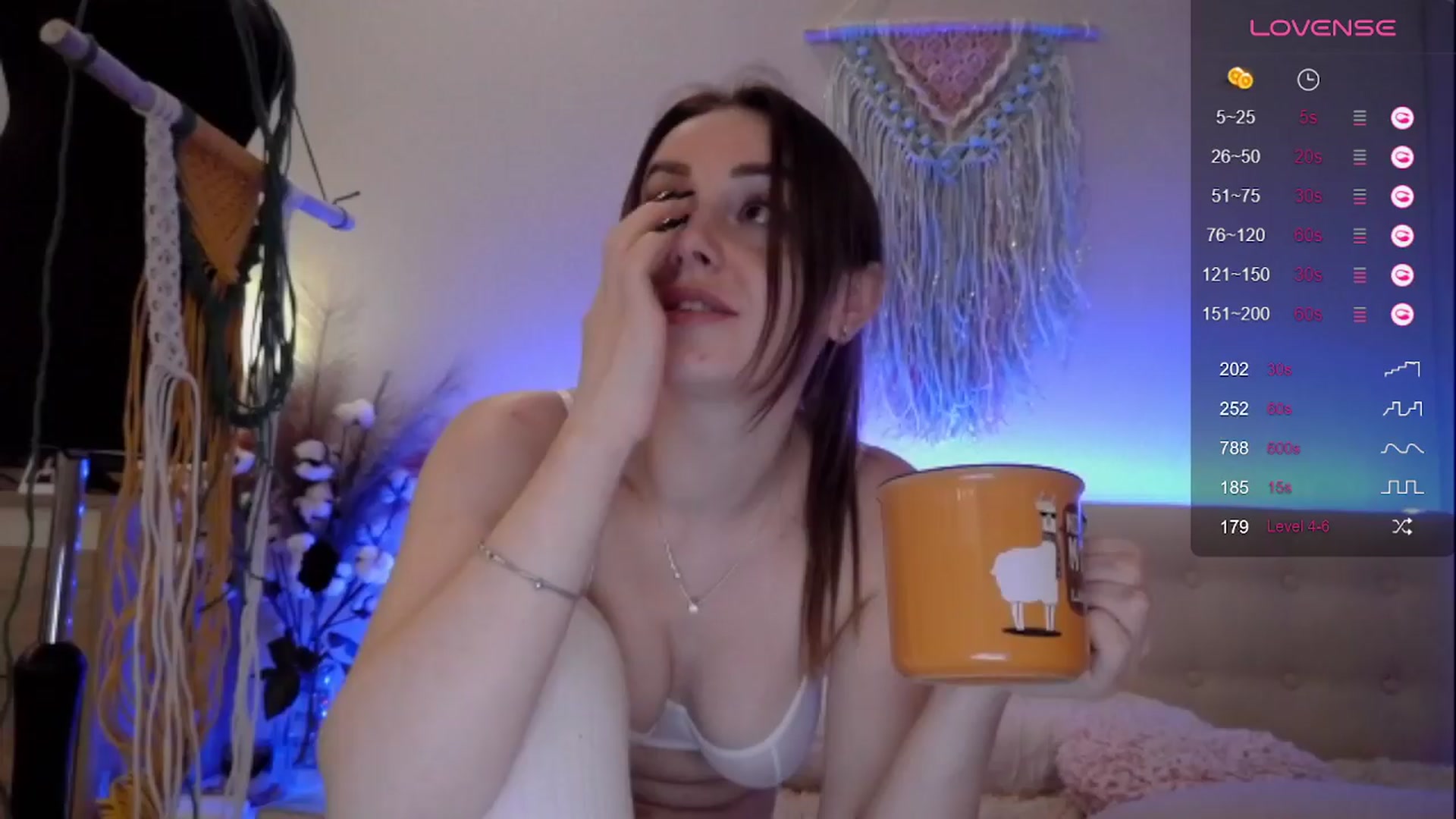 Gallery image thumbnail from Natalie_Jin's myfreecams stream on, 03/24/2024, 24:01 image 13 of 20