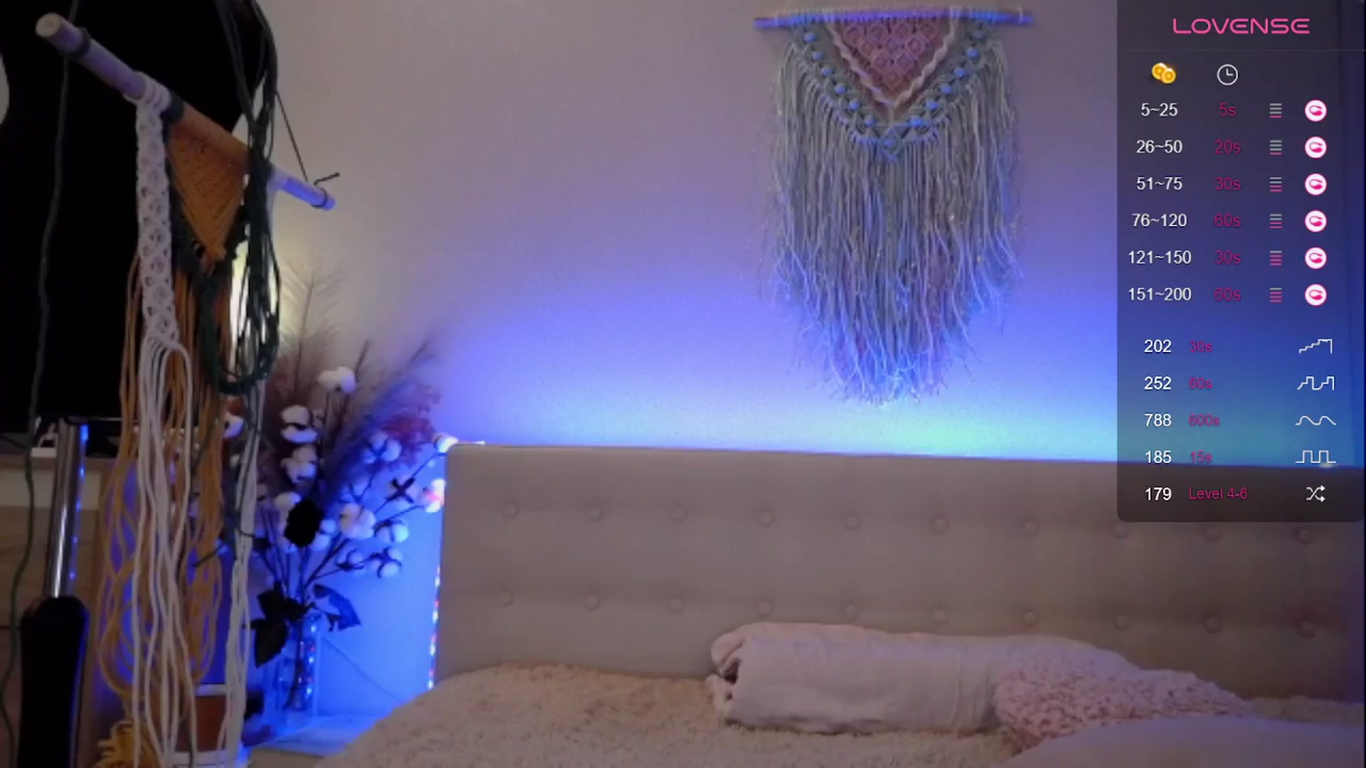 Gallery image thumbnail from Natalie_Jin's myfreecams stream on, 03/24/2024, 24:01 image 11 of 20
