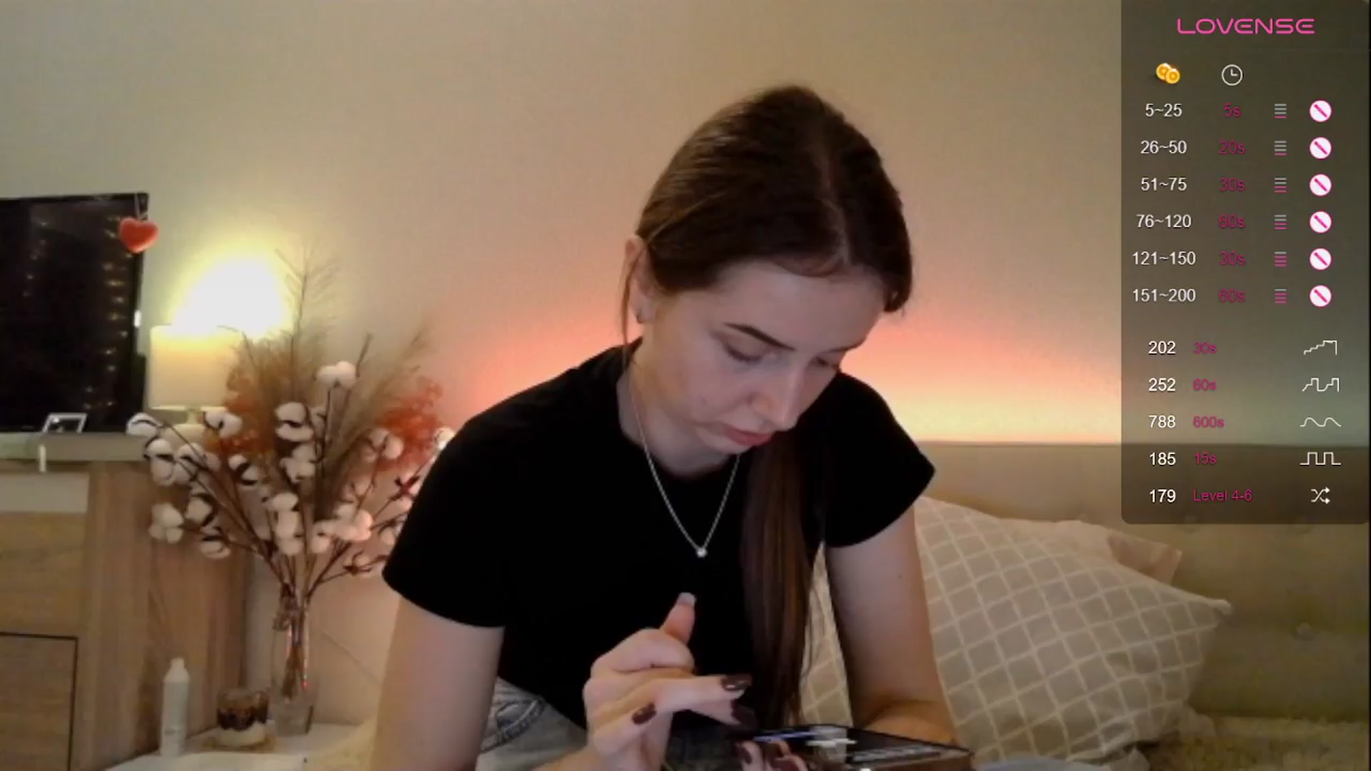 Gallery image thumbnail from Natalie_Jin's myfreecams stream on, 03/27/2024, 21:38 image 1 of 20