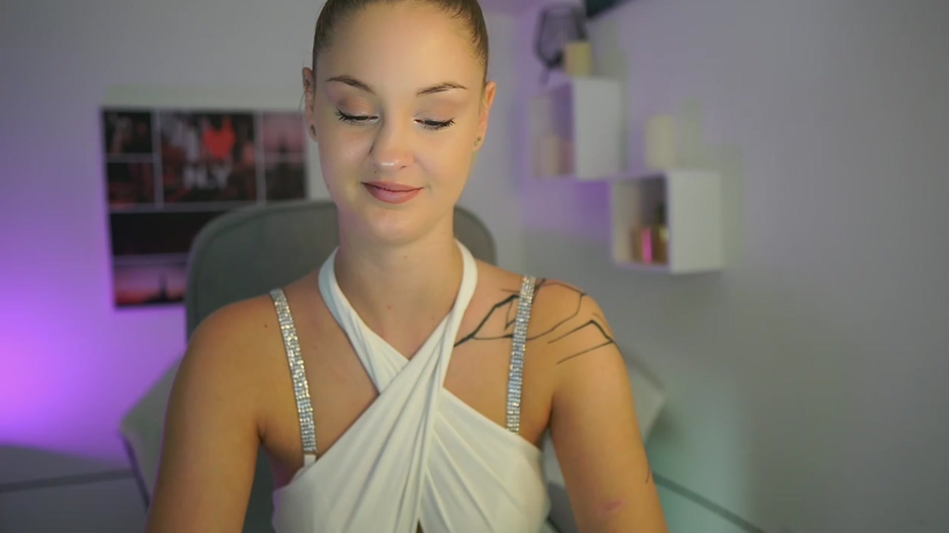 Gallery image thumbnail from NatalliaStarr's myfreecams stream on, 11/24/2023, 14:32 image 4 of 20