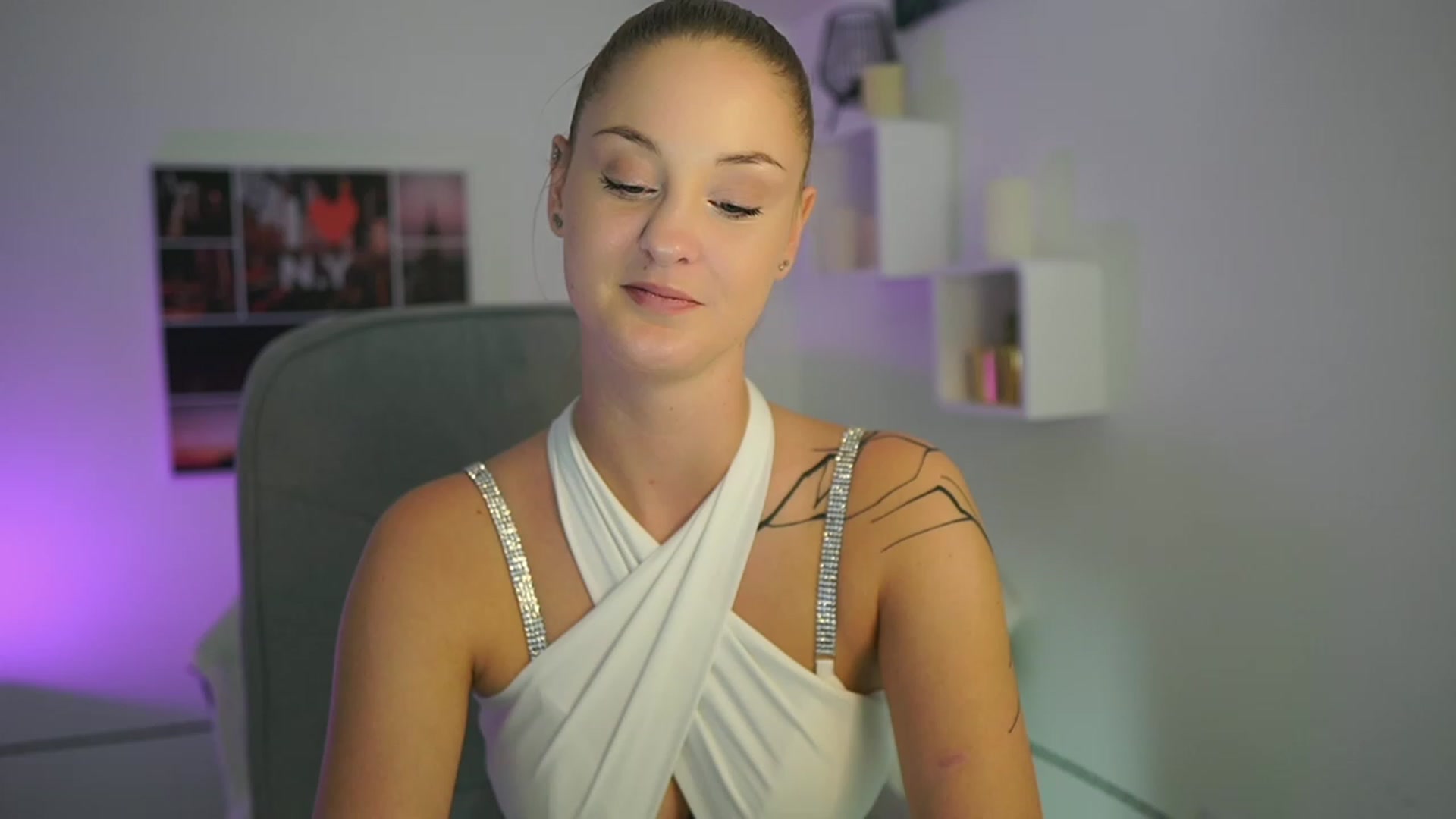 Gallery image thumbnail from NatalliaStarr's myfreecams stream on, 11/24/2023, 17:22 image 5 of 20