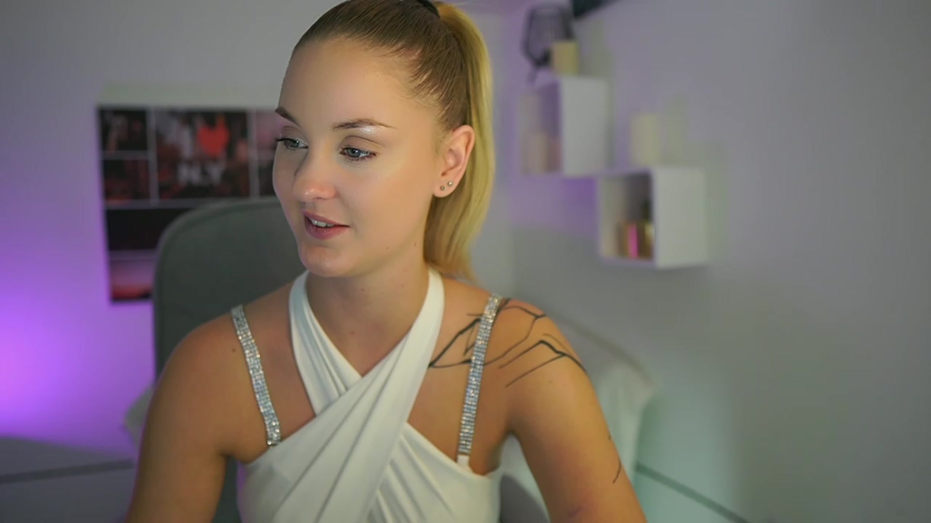 Gallery image thumbnail from NatalliaStarr's myfreecams stream on, 11/24/2023, 17:22 image 12 of 20